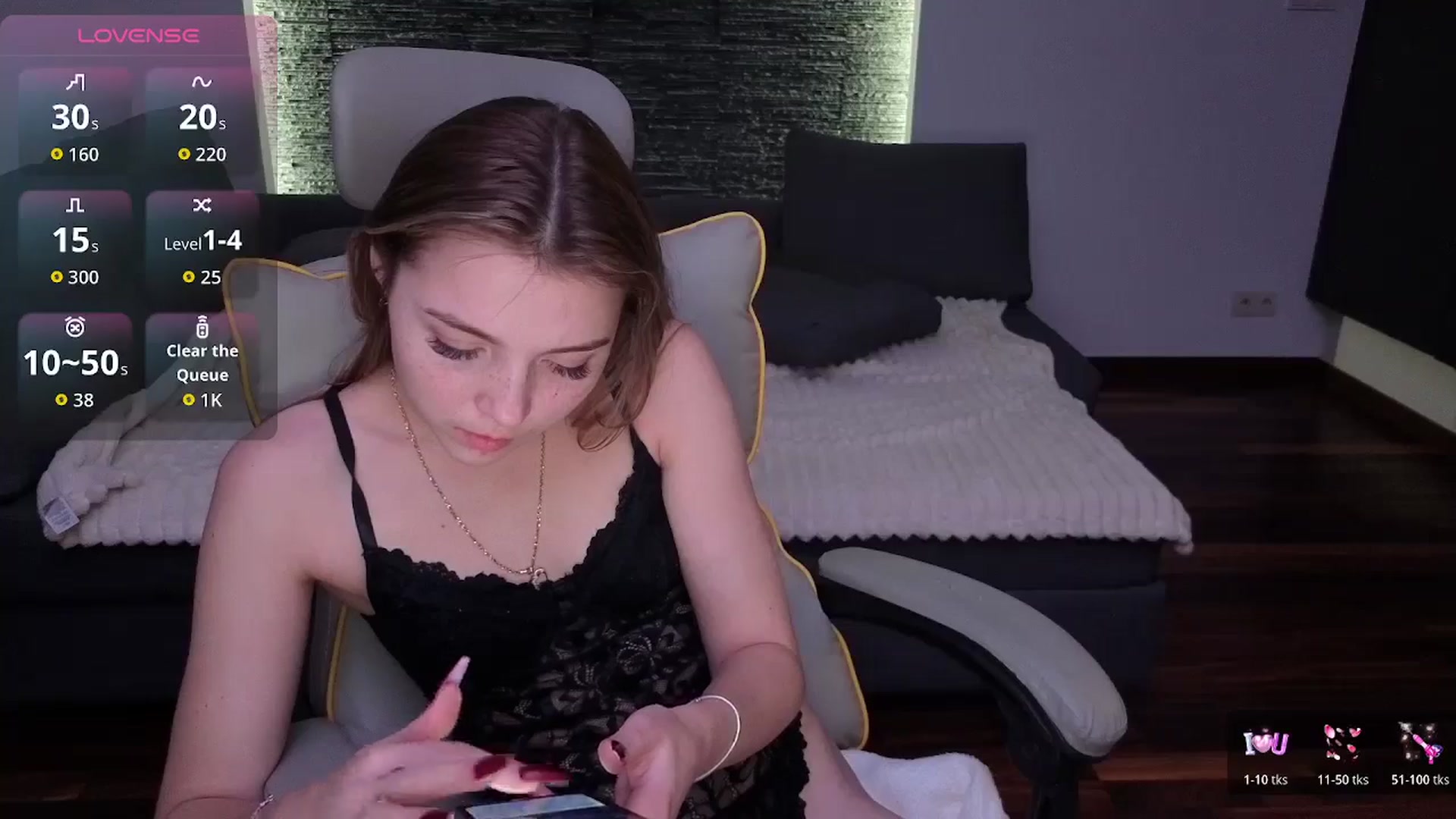 Gallery image thumbnail from Daisyy's myfreecams stream on, 01/11/2026, 23:07 image 13 of 20