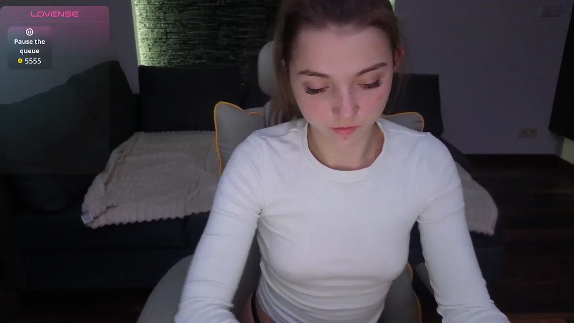 Gallery image thumbnail from Daisyy's myfreecams stream on, 01/16/2026, 18:29 image 14 of 20