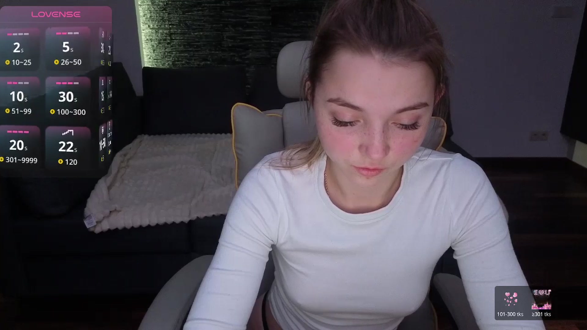Gallery image thumbnail from Daisyy's myfreecams stream on, 01/16/2026, 18:29 image 8 of 20