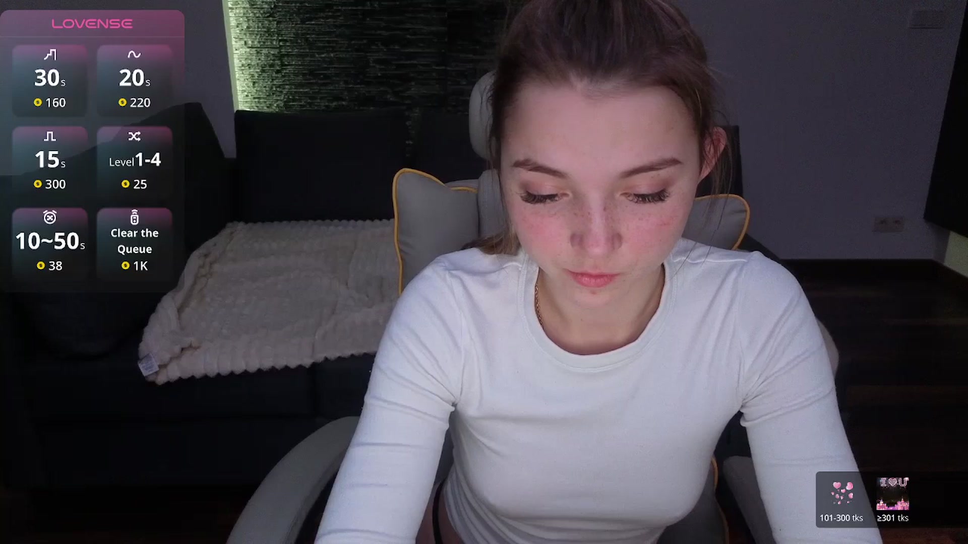 Gallery image thumbnail from Daisyy's myfreecams stream on, 01/16/2026, 18:29 image 12 of 20