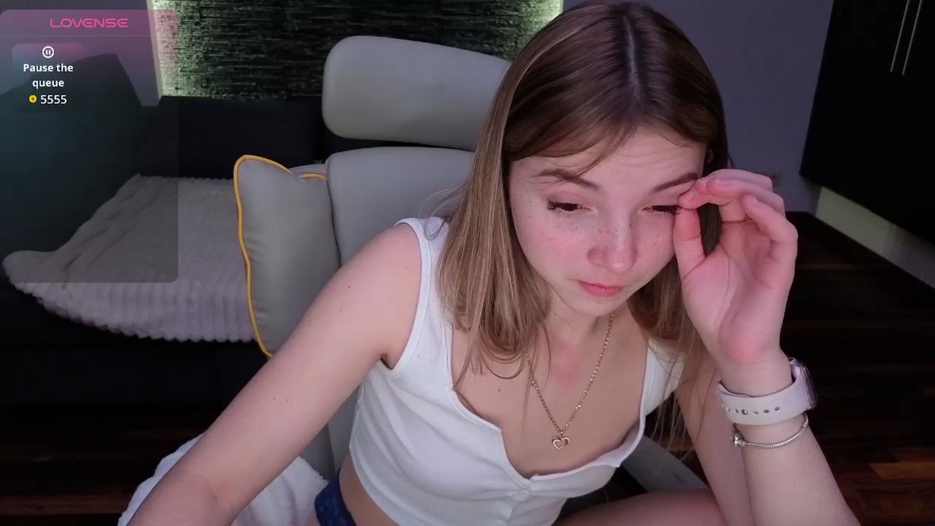Gallery image thumbnail from Daisyy's myfreecams stream on, 01/21/2026, 23:22 image 11 of 20