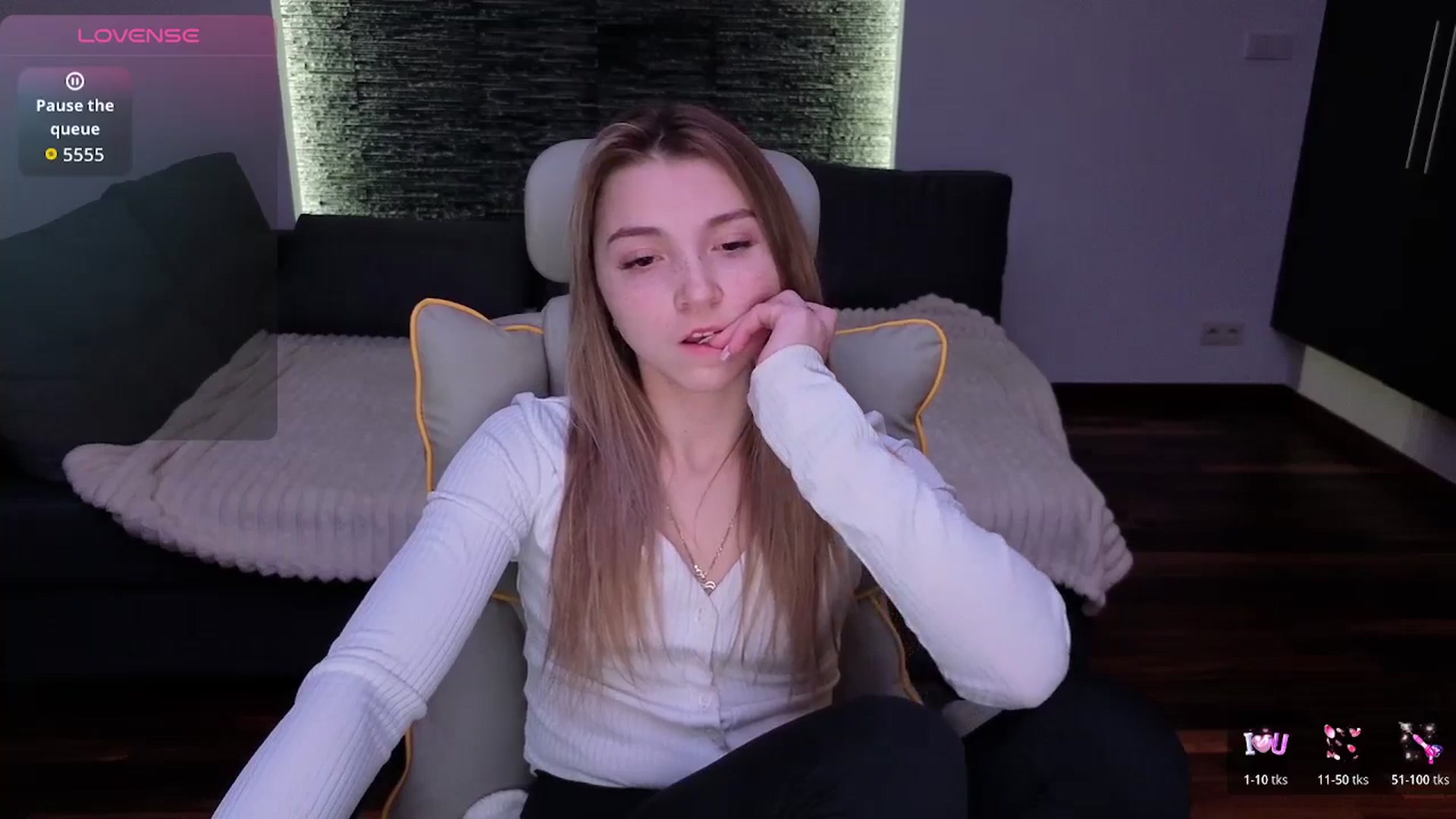 Gallery image thumbnail from Daisyy's myfreecams stream on, 01/22/2026, 18:05 image 3 of 20