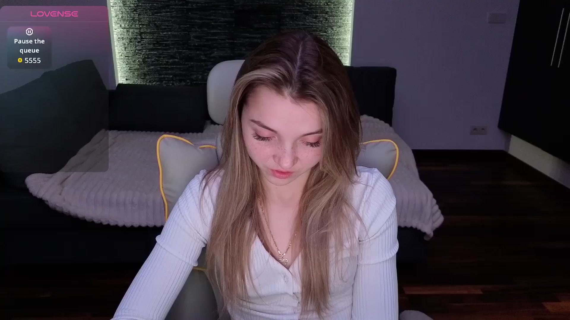 Gallery image thumbnail from Daisyy's myfreecams stream on, 01/22/2026, 18:05 image 9 of 20