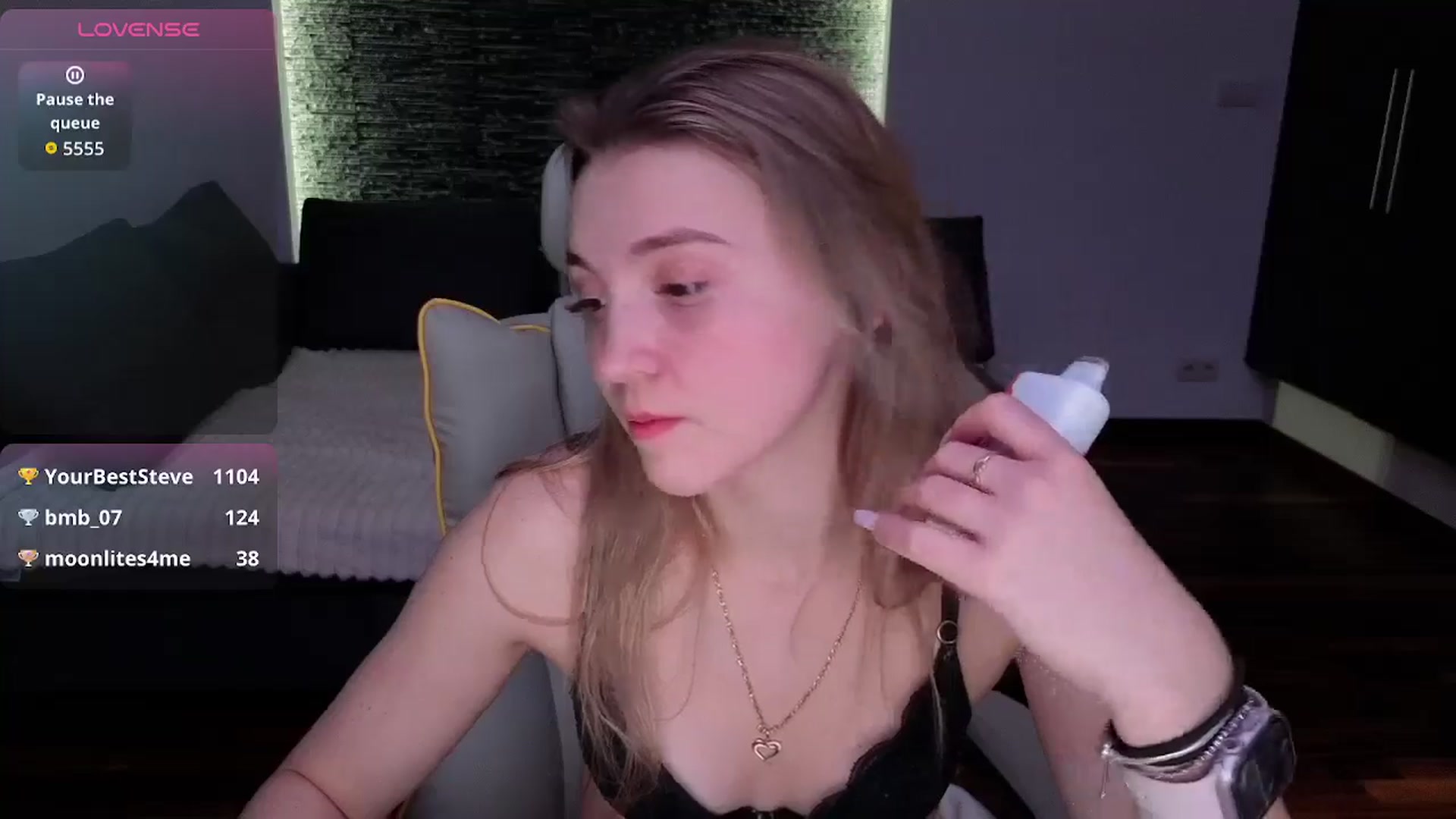 Gallery image thumbnail from Daisyy's myfreecams stream on, 01/27/2026, 19:09 image 18 of 20