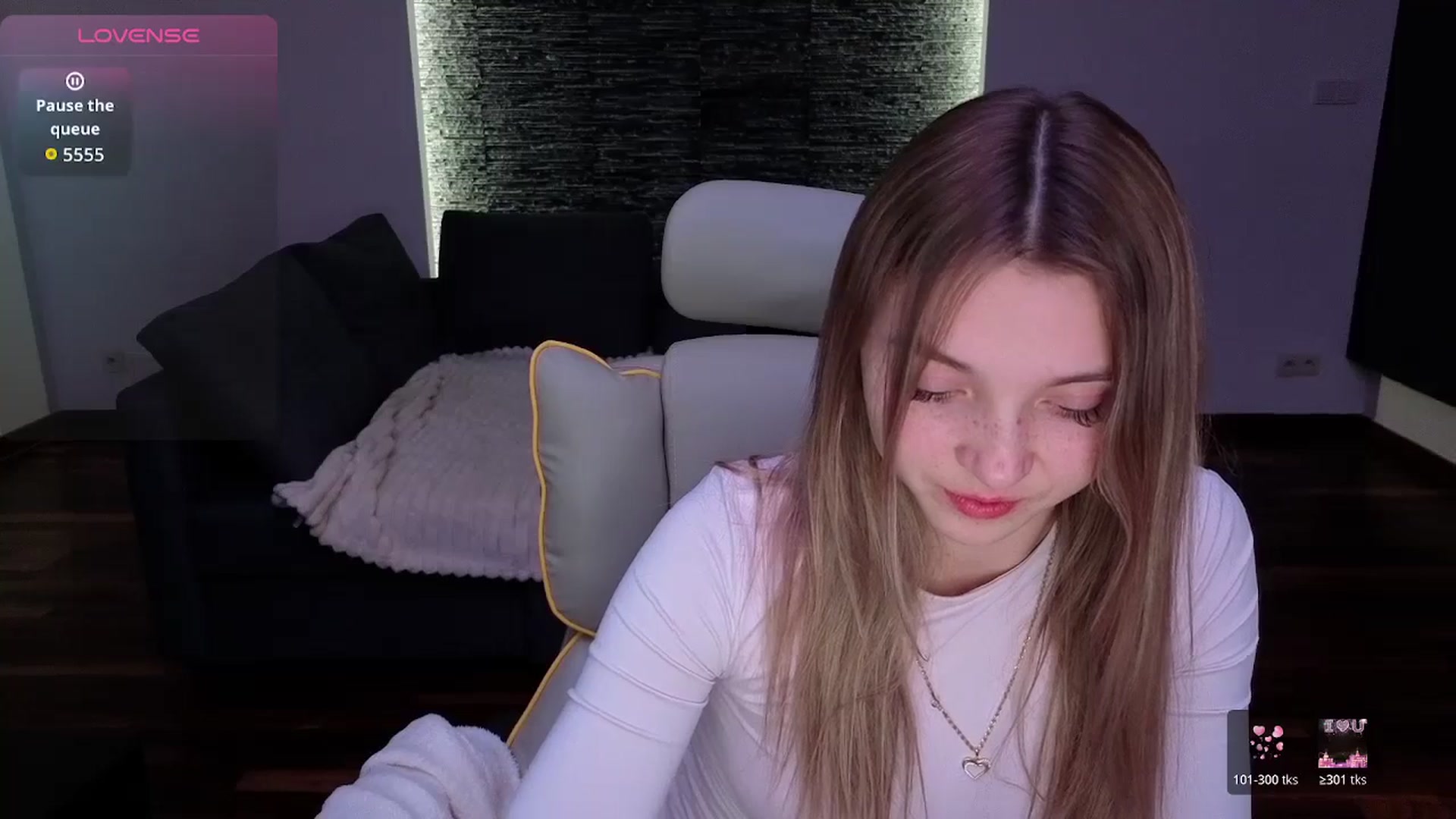 Gallery image thumbnail from Daisyy's myfreecams stream on, 02/04/2026, 23:24 image 18 of 20