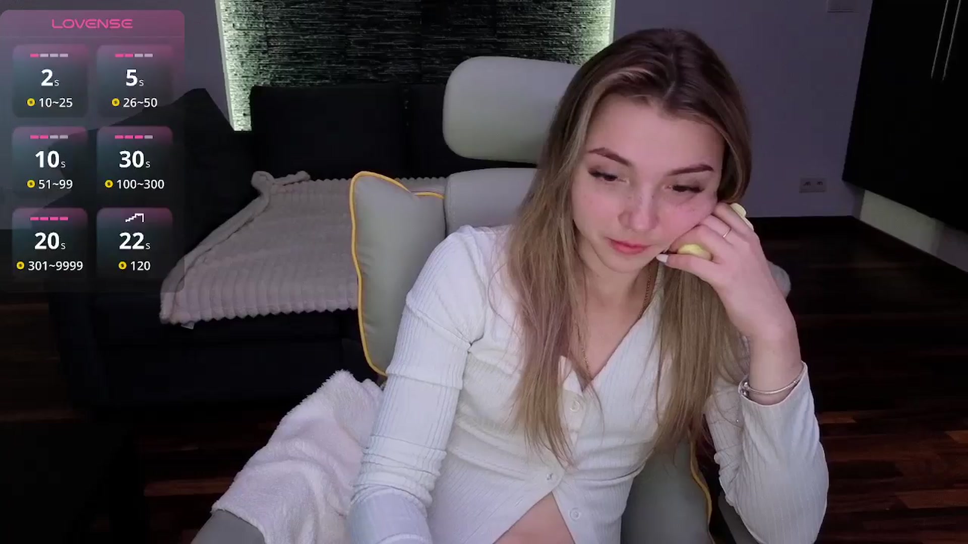 Gallery image thumbnail from Daisyy's myfreecams stream on, 02/09/2026, 22:30 image 18 of 20