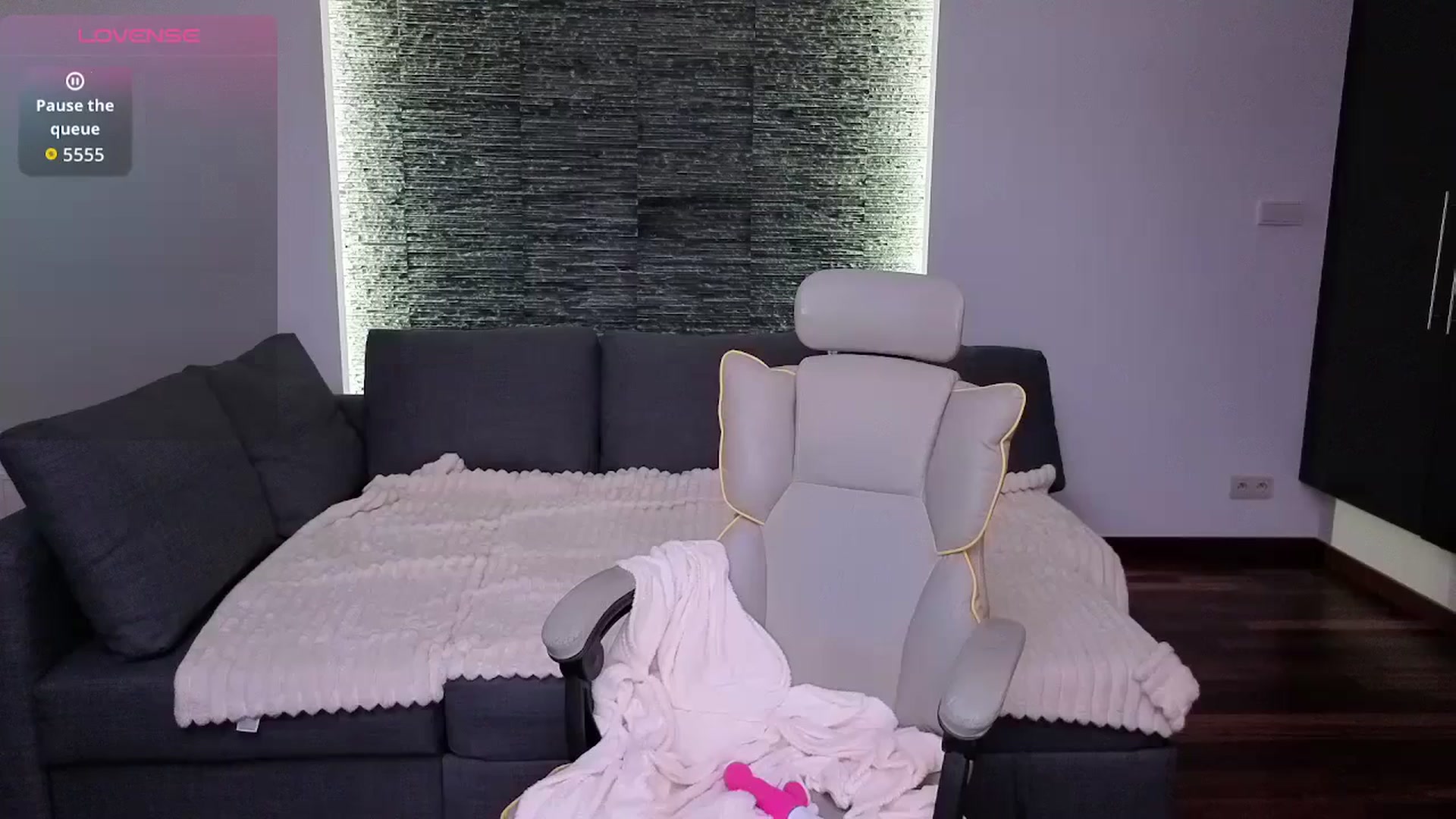 Gallery image thumbnail from Daisyy's myfreecams stream on, 02/10/2026, 01:55 image 6 of 20