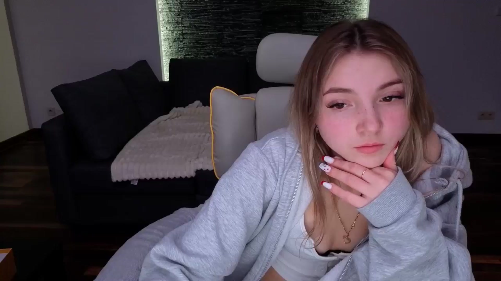 Gallery image thumbnail from Daisyy's myfreecams stream on, 02/10/2026, 18:38 image 18 of 20