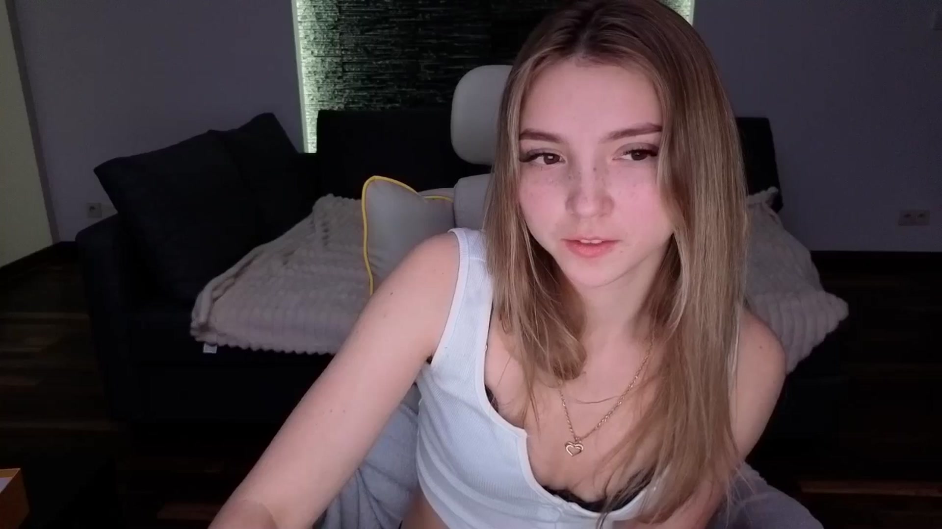 Gallery image thumbnail from Daisyy's myfreecams stream on, 02/10/2026, 23:17 image 6 of 20