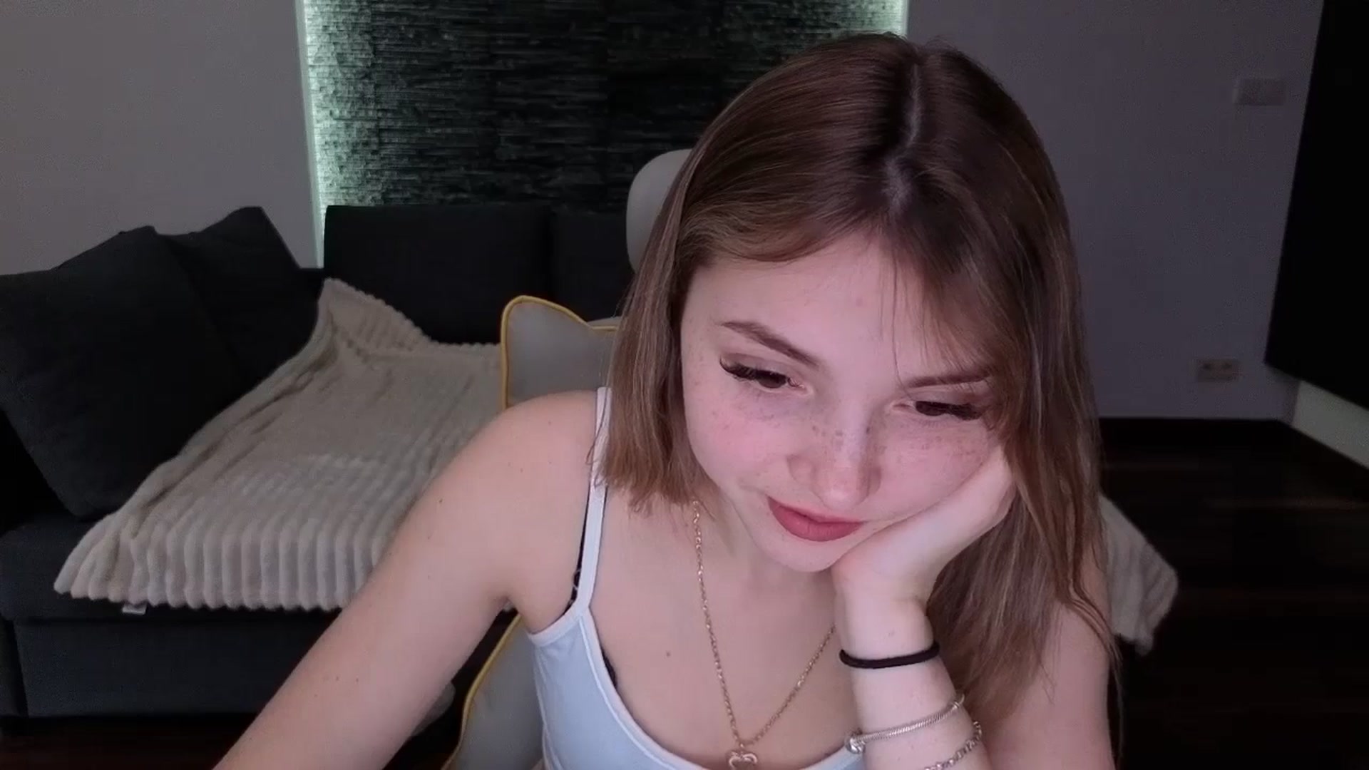 Gallery image thumbnail from Daisyy's myfreecams stream on, 02/12/2026, 14:45 image 15 of 20