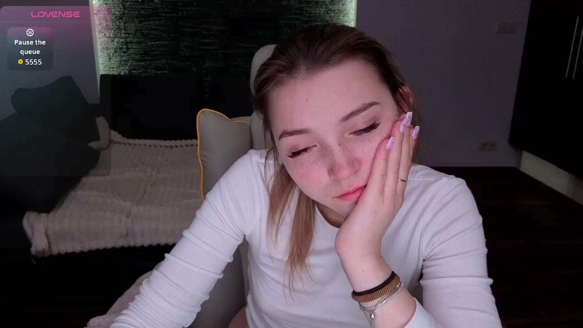 Gallery image thumbnail from Daisyy's myfreecams stream on, 02/17/2026, 23:10 image 17 of 20