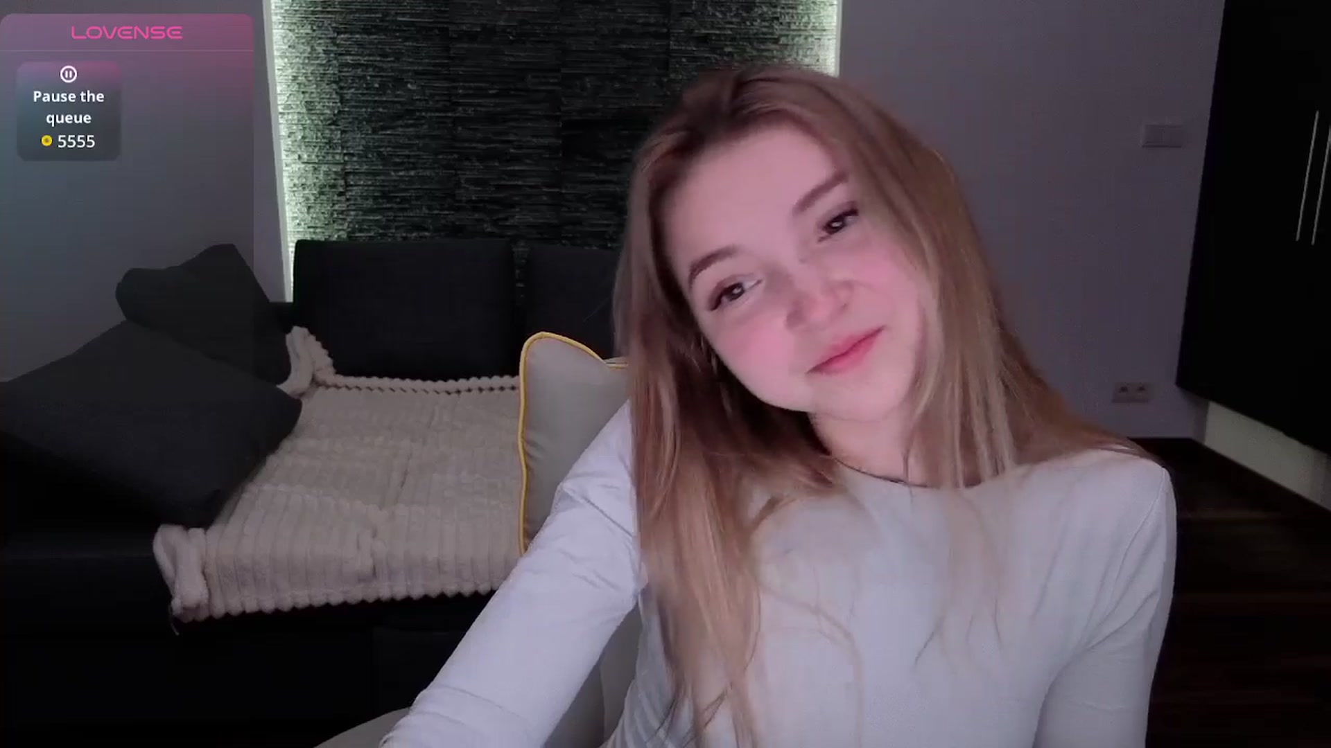 Gallery image thumbnail from Daisyy's myfreecams stream on, 02/18/2026, 17:01 image 4 of 20