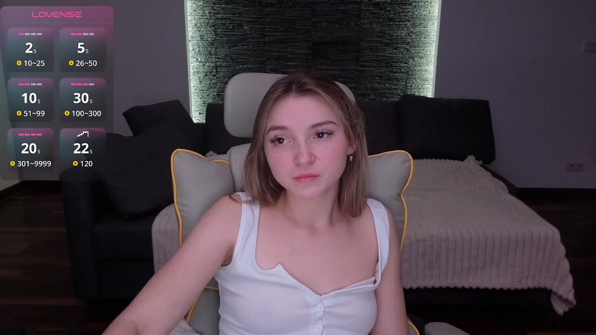 Gallery image thumbnail from Daisyy's myfreecams stream on, 03/01/2026, 24:47 image 17 of 20