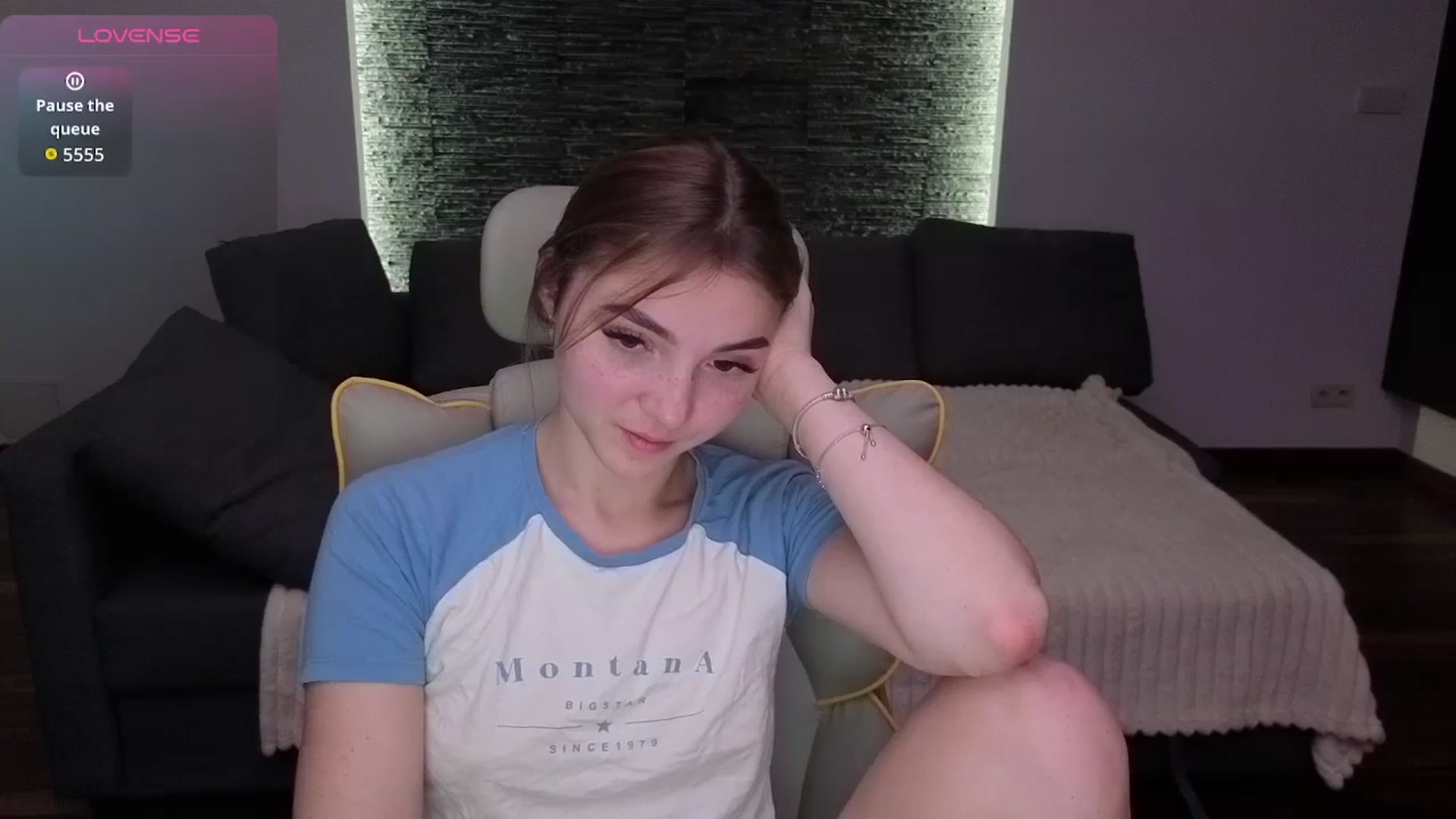 Gallery image thumbnail from Daisyy's myfreecams stream on, 03/01/2026, 17:12 image 6 of 20