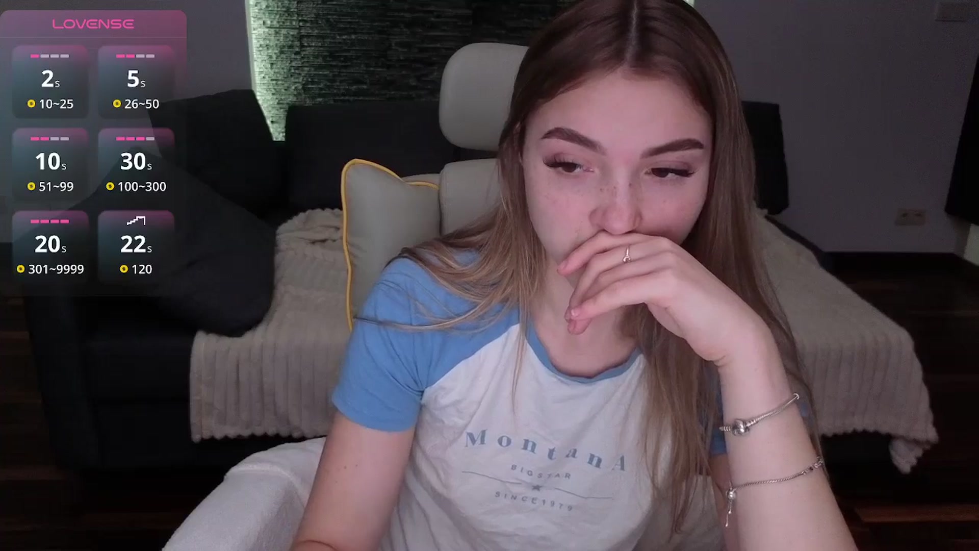 Gallery image thumbnail from Daisyy's myfreecams stream on, 03/01/2026, 17:47 image 13 of 20