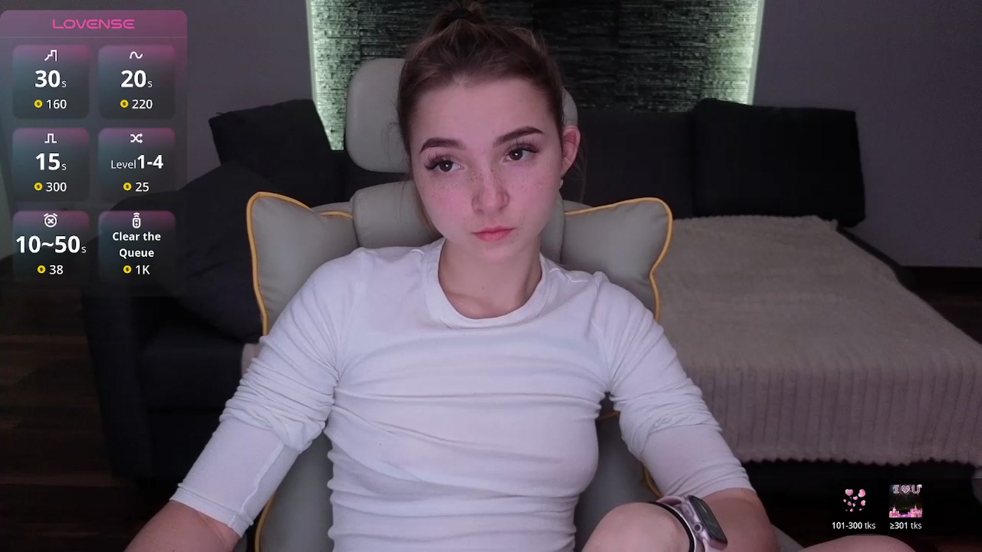 Gallery image thumbnail from Daisyy's myfreecams stream on, 03/02/2026, 23:20 image 18 of 20