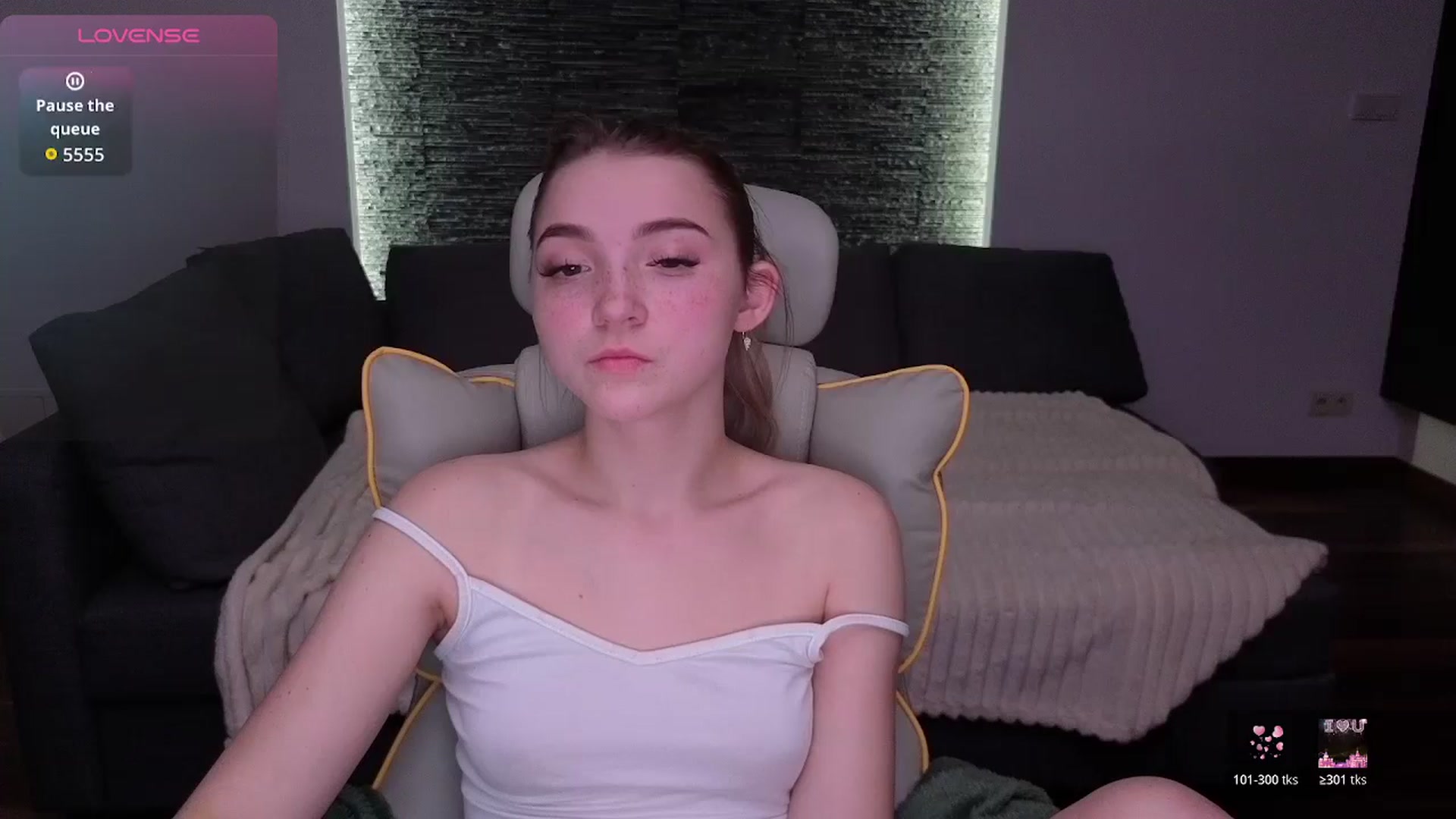 Gallery image thumbnail from Daisyy's myfreecams stream on, 03/04/2026, 18:29 image 17 of 20