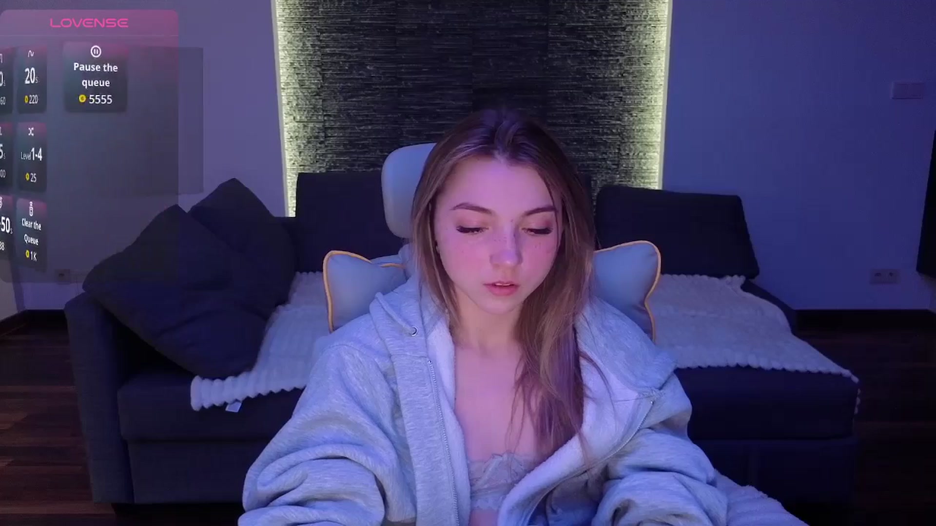 Gallery image thumbnail from Daisyy's myfreecams stream on, 03/10/2026, 16:13 image 17 of 20