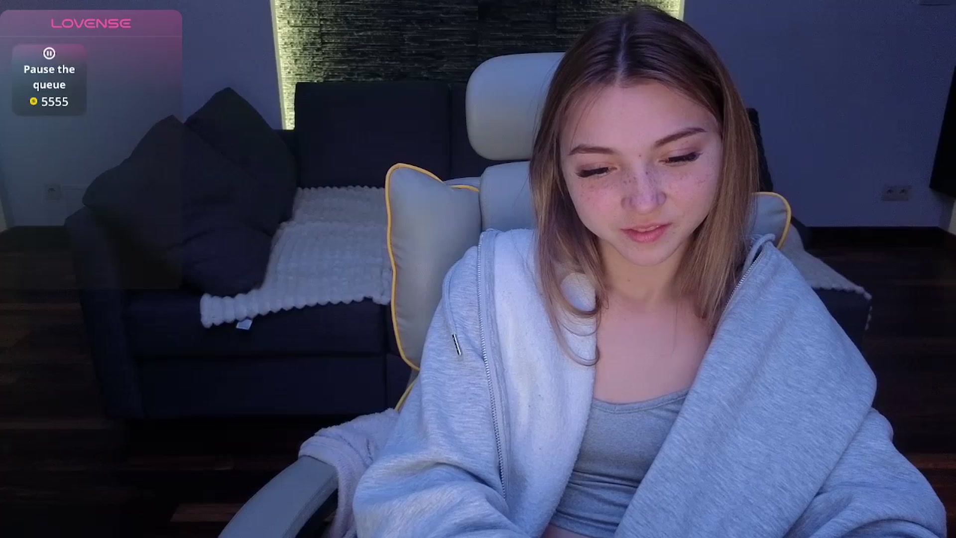 Gallery image thumbnail from Daisyy's myfreecams stream on, 03/10/2026, 19:05 image 8 of 20