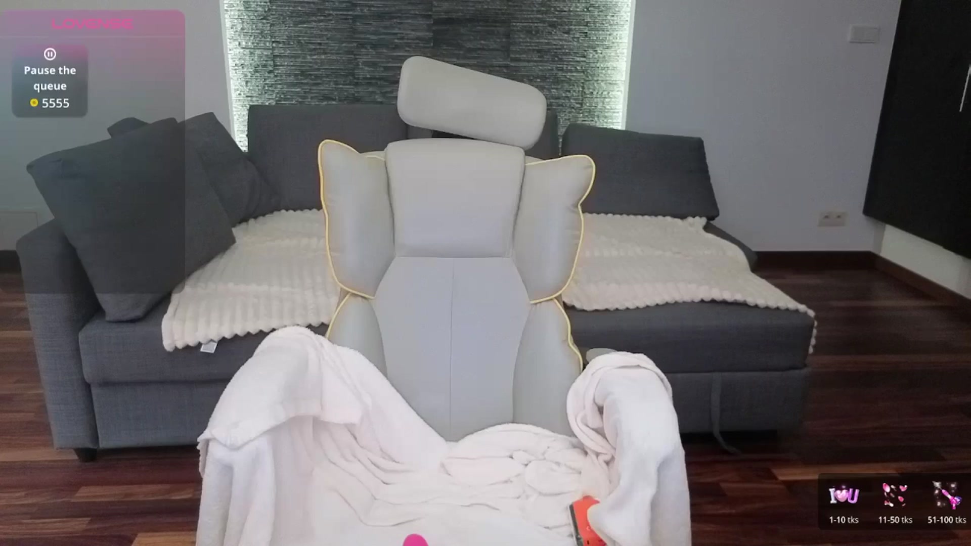Gallery image thumbnail from Daisyy's myfreecams stream on, 03/11/2026, 15:33 image 13 of 20