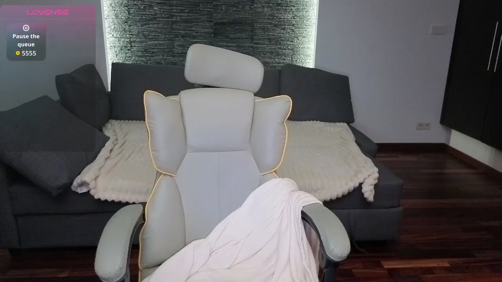Gallery image thumbnail from Daisyy's myfreecams stream on, 03/12/2026, 17:48 image 8 of 20