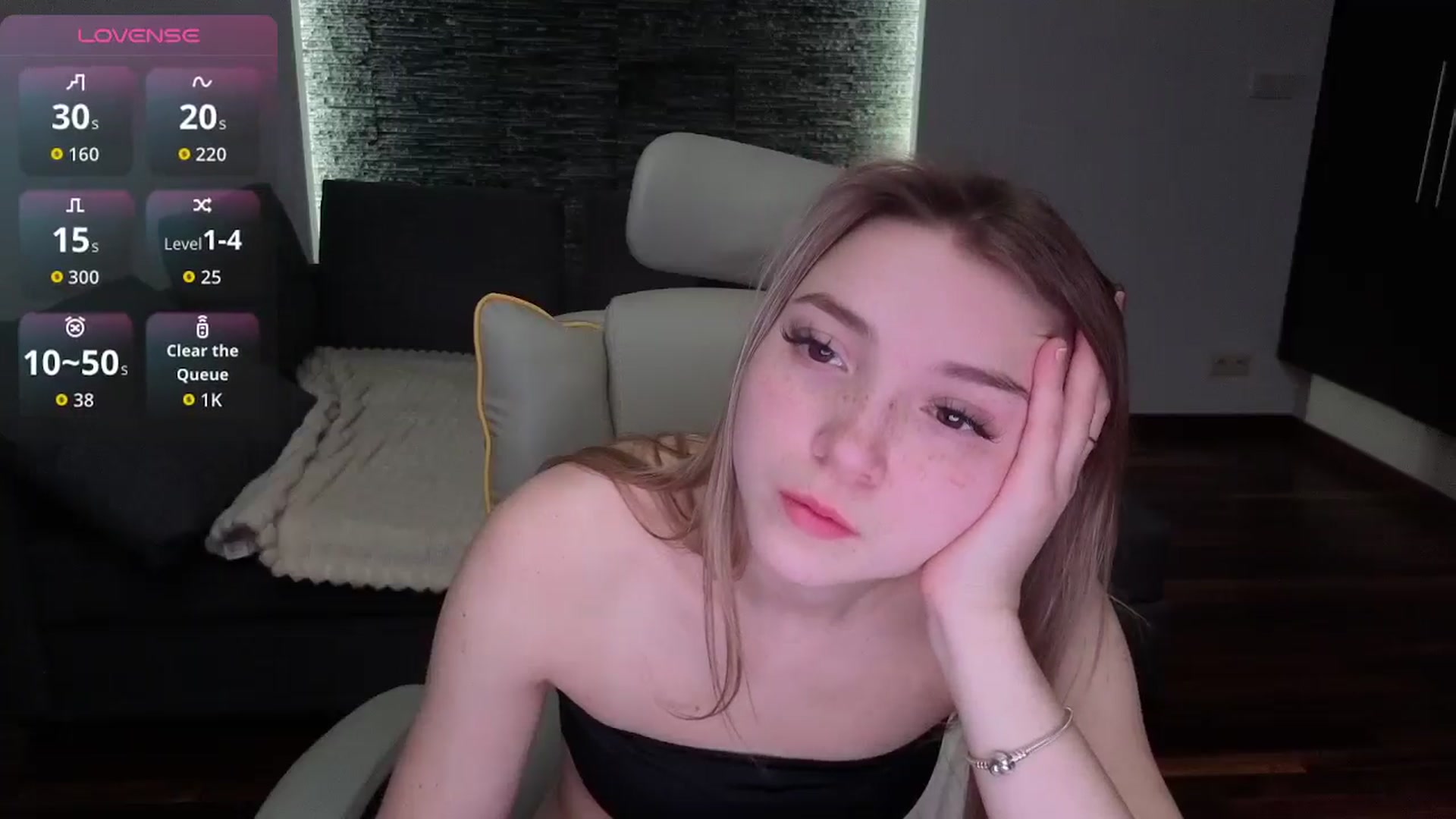 Gallery image thumbnail from Daisyy's myfreecams stream on, 03/12/2026, 17:48 image 14 of 20