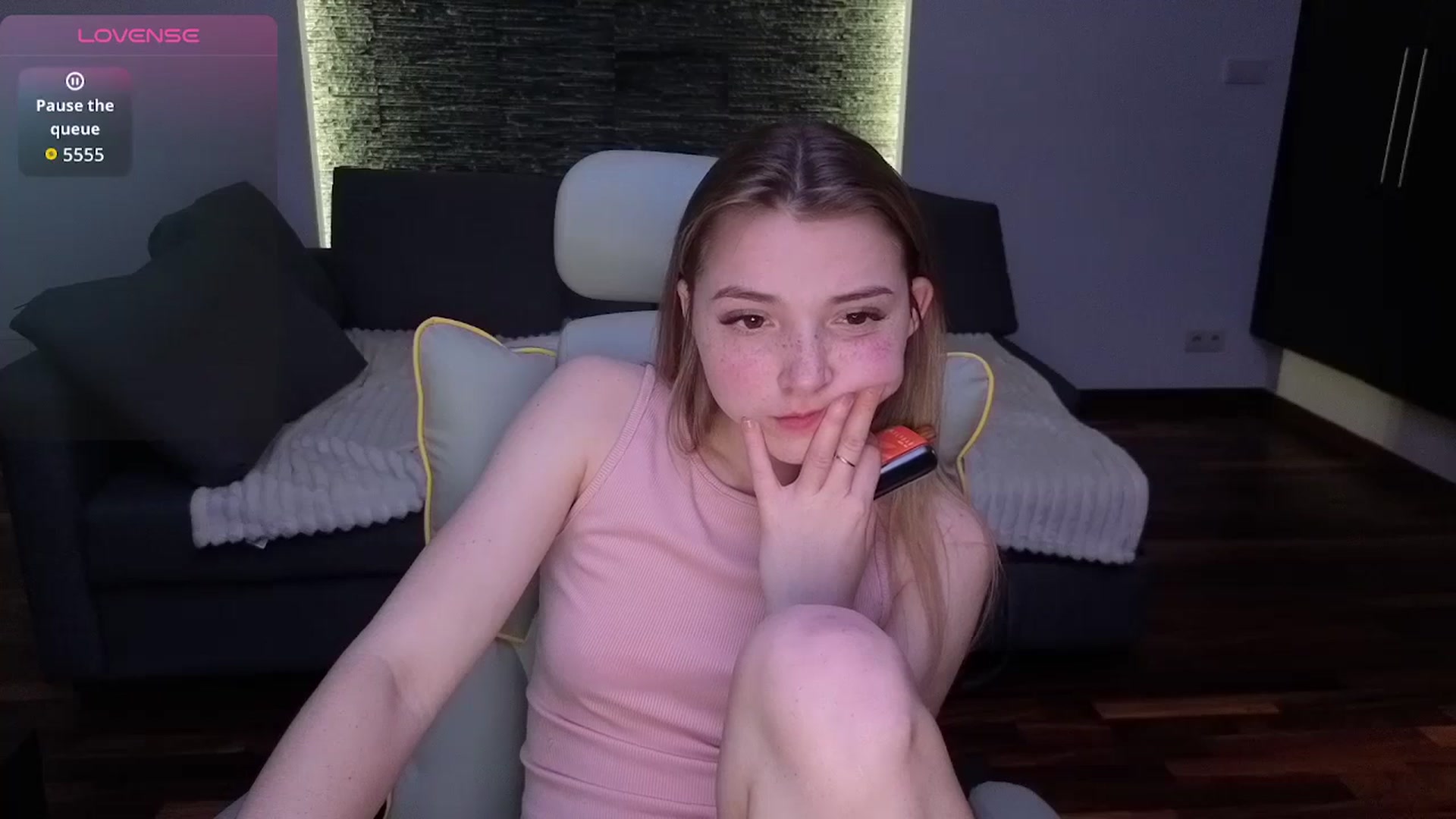 Gallery image thumbnail from Daisyy's myfreecams stream on, 03/16/2026, 17:41 image 4 of 20