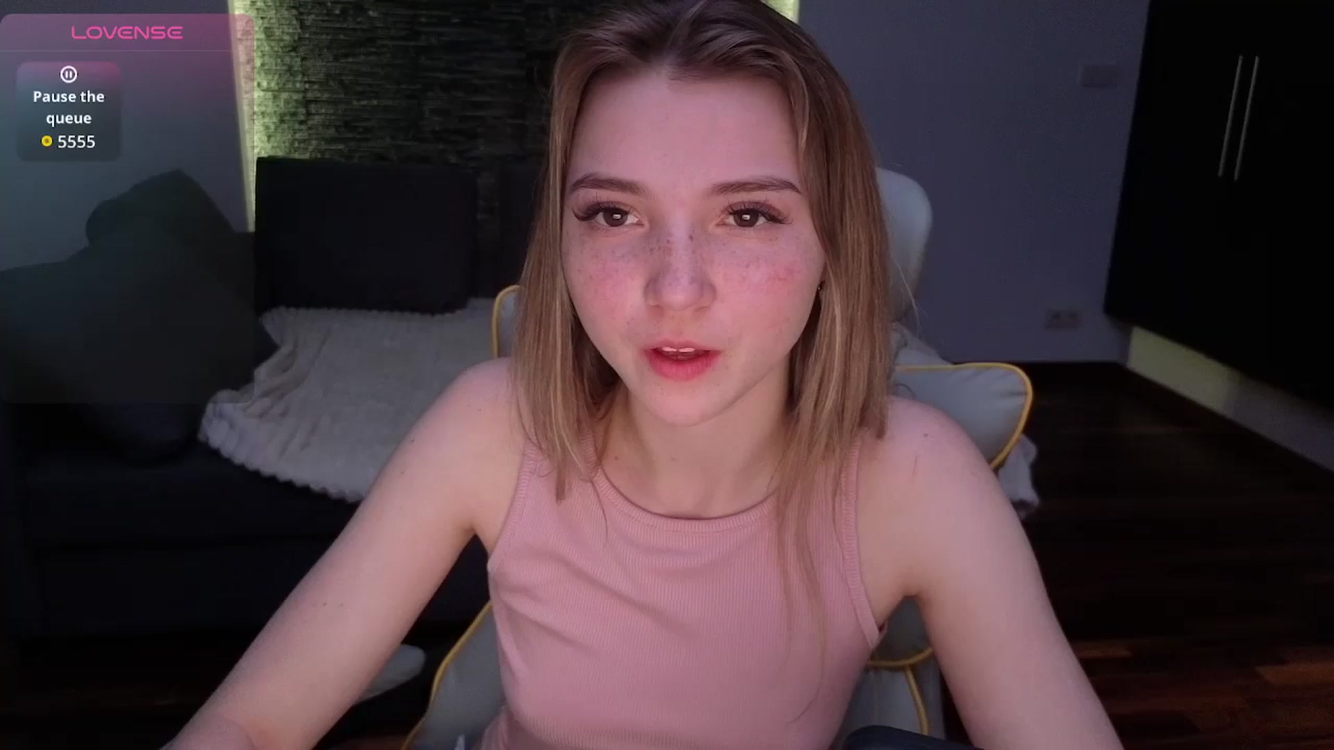 Gallery image thumbnail from Daisyy's myfreecams stream on, 03/16/2026, 19:10 image 14 of 20