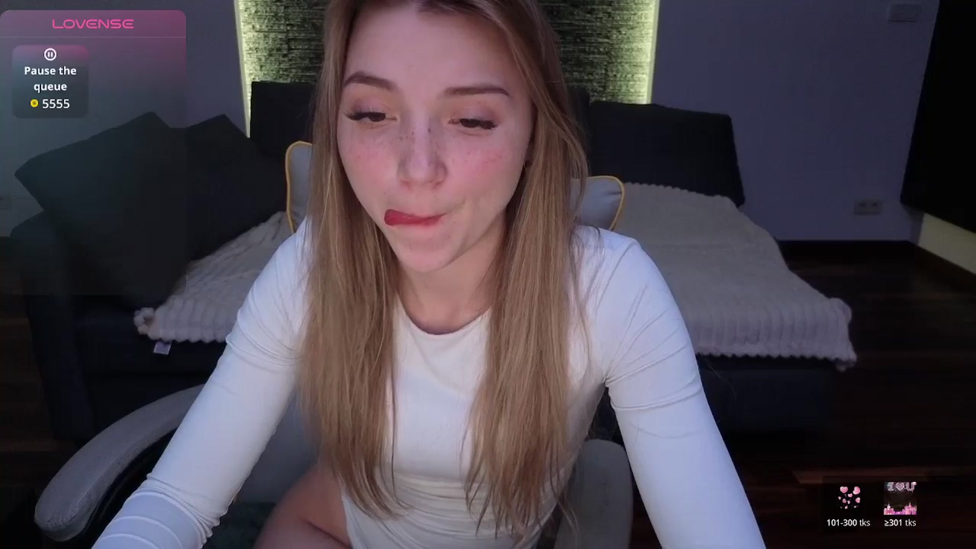 Gallery image thumbnail from Daisyy's myfreecams stream on, 03/17/2026, 18:39 image 18 of 20
