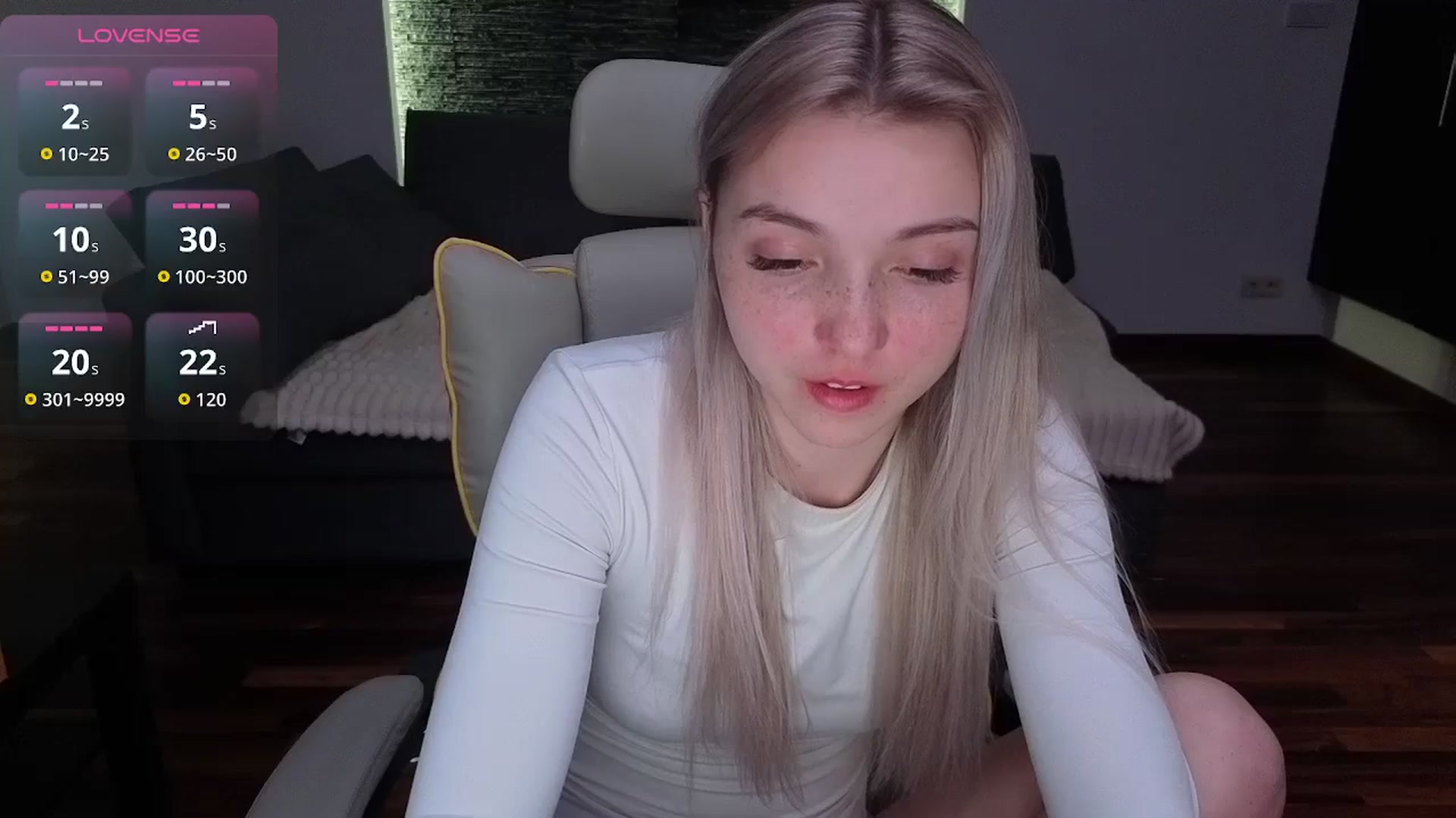 Gallery image thumbnail from Daisyy's myfreecams stream on, 03/28/2026, 01:20 image 12 of 20