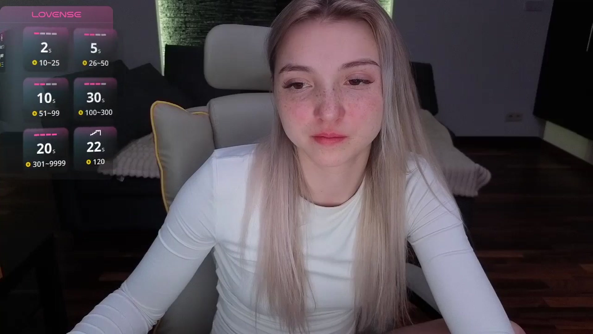 Gallery image thumbnail from Daisyy's myfreecams stream on, 03/28/2026, 01:20 image 8 of 20
