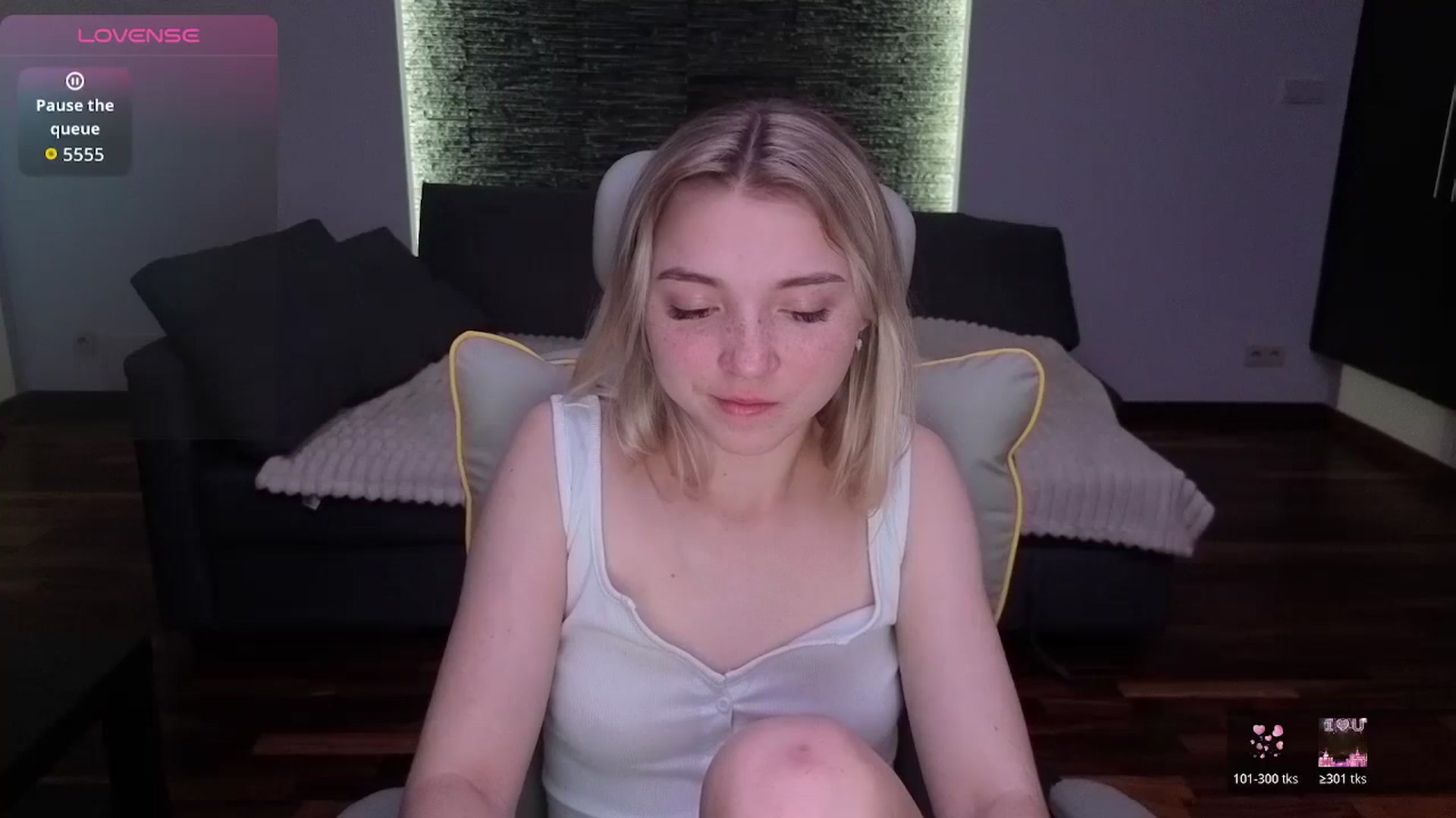 Gallery image thumbnail from Daisyy's myfreecams stream on, 03/30/2026, 21:12 image 18 of 20