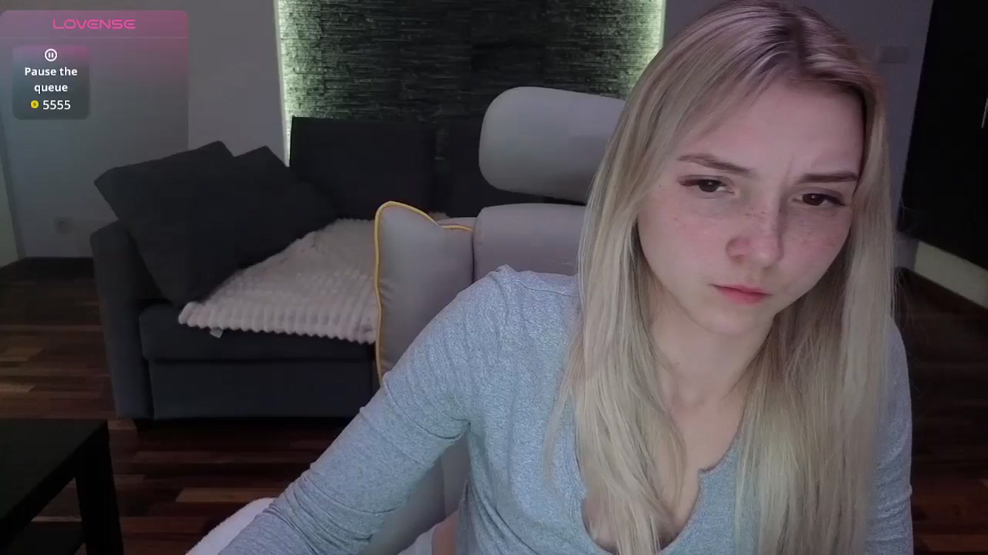 Gallery image thumbnail from Daisyy's myfreecams stream on, 03/31/2026, 12:47 image 15 of 20