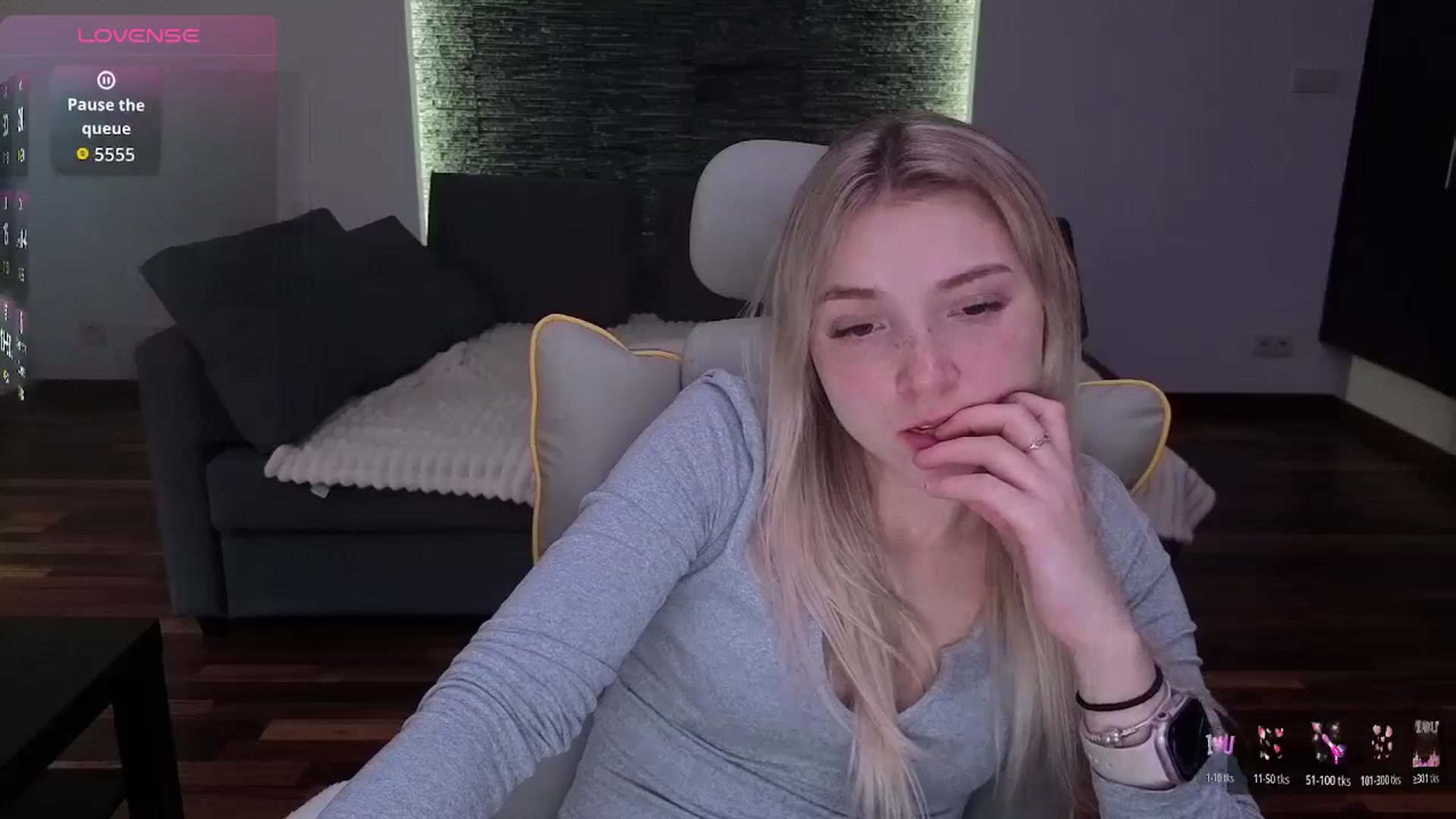Gallery image thumbnail from Daisyy's myfreecams stream on, 03/31/2026, 12:47 image 19 of 20