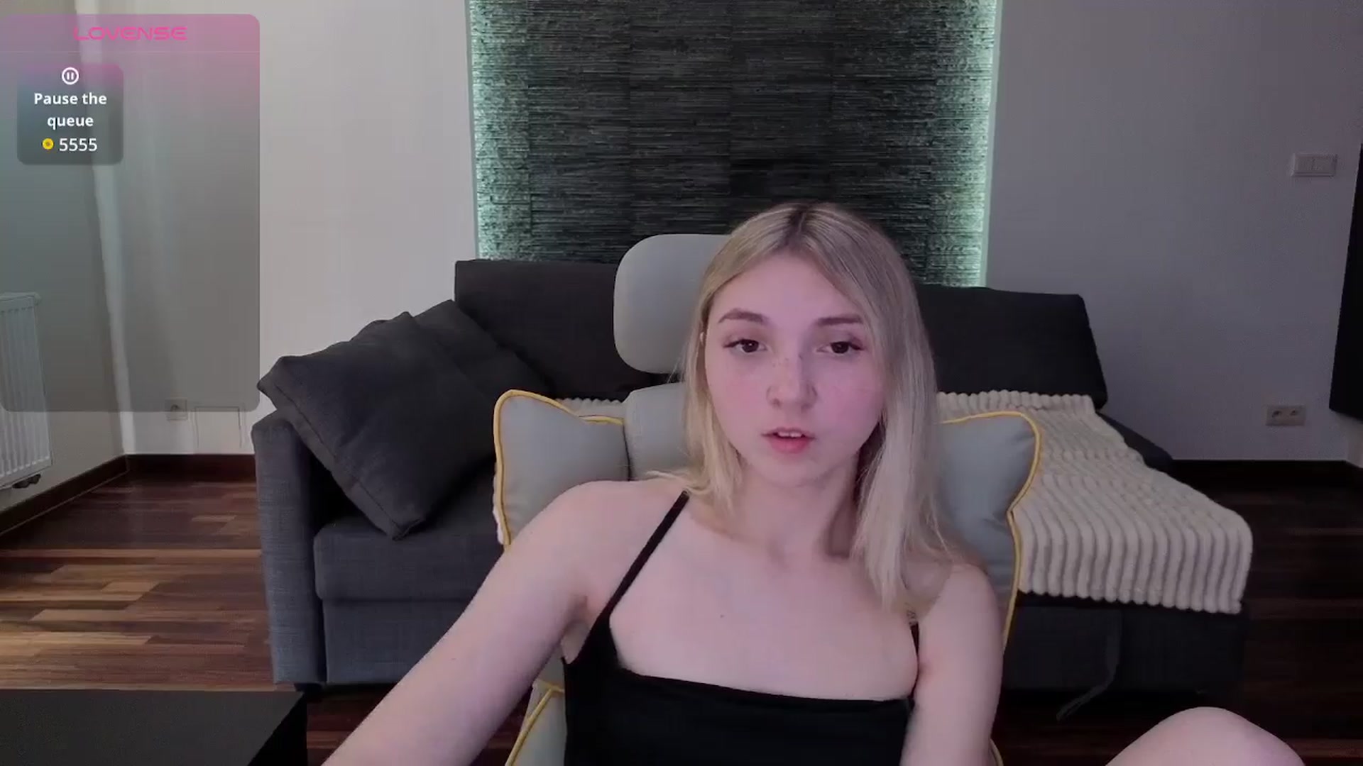 Gallery image thumbnail from Daisyy's myfreecams stream on, 04/03/2026, 16:03 image 4 of 20
