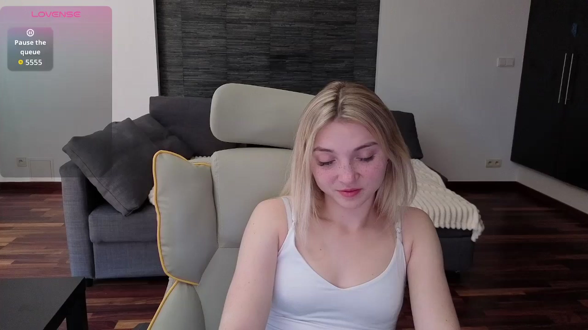 Gallery image thumbnail from Daisyy's myfreecams stream on, 04/05/2026, 13:07 image 18 of 20