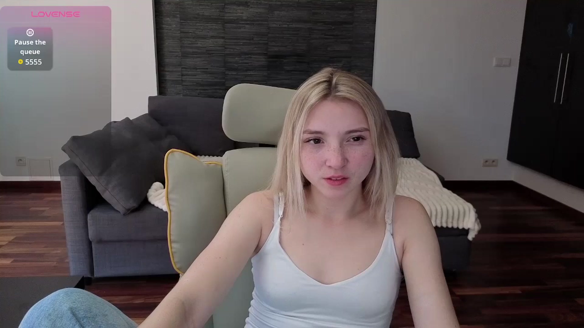 Gallery image thumbnail from Daisyy's myfreecams stream on, 04/05/2026, 13:07 image 3 of 20