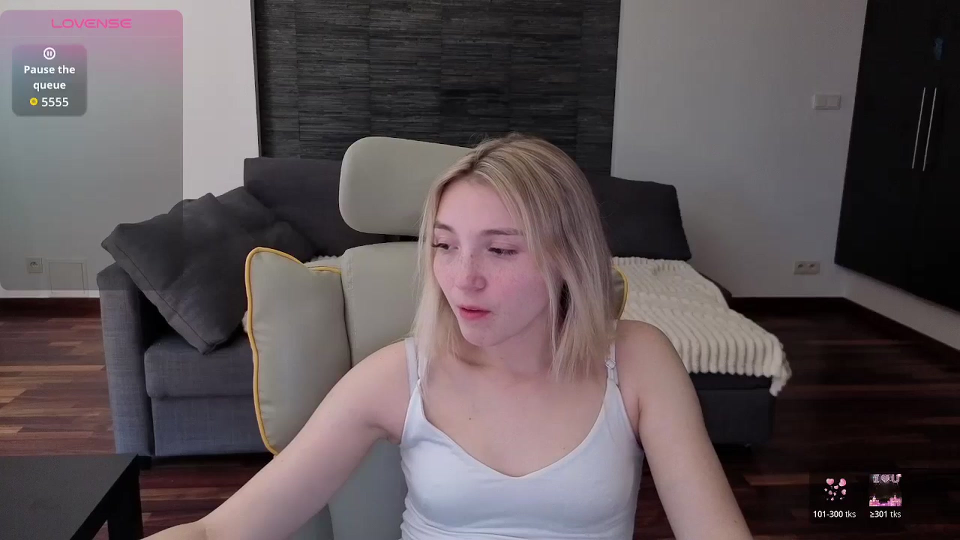 Gallery image thumbnail from Daisyy's myfreecams stream on, 04/05/2026, 13:07 image 19 of 20