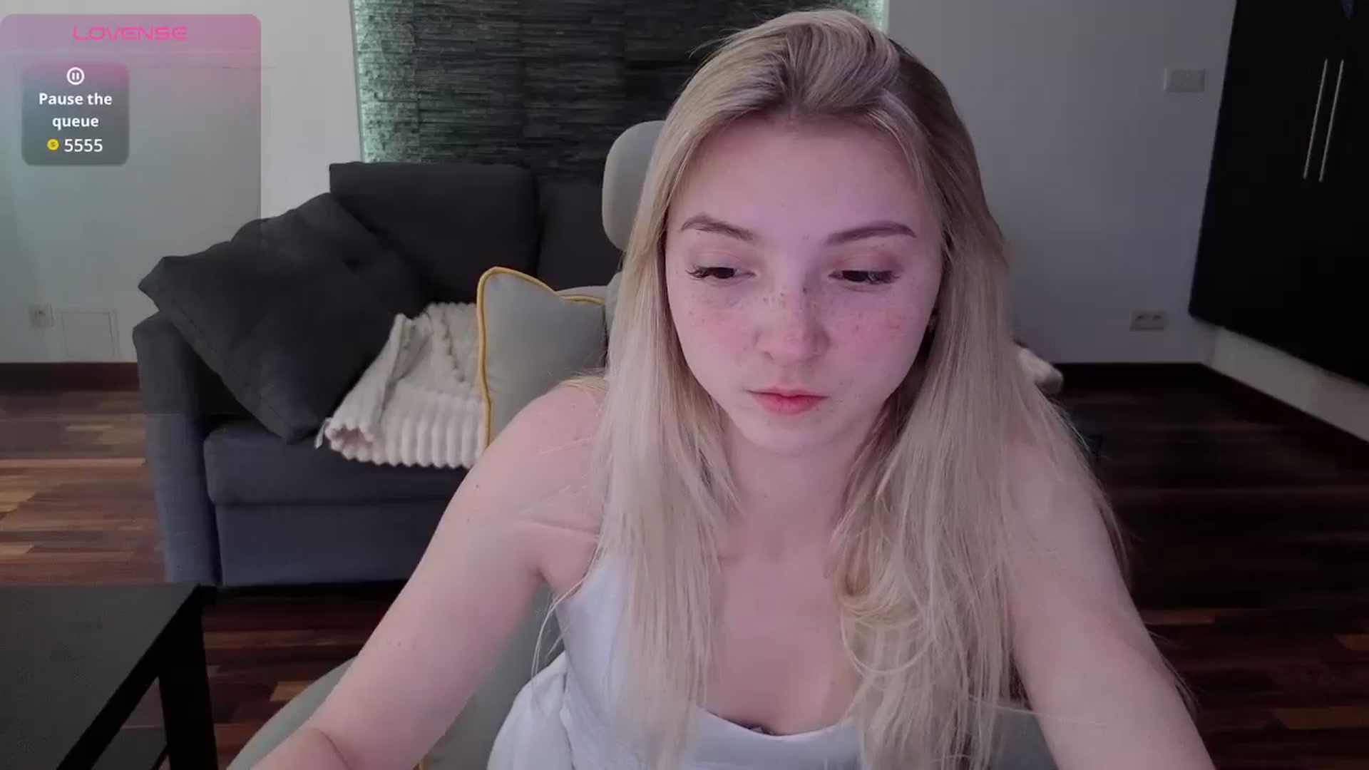 Gallery image thumbnail from Daisyy's myfreecams stream on, 04/05/2026, 15:02 image 11 of 20