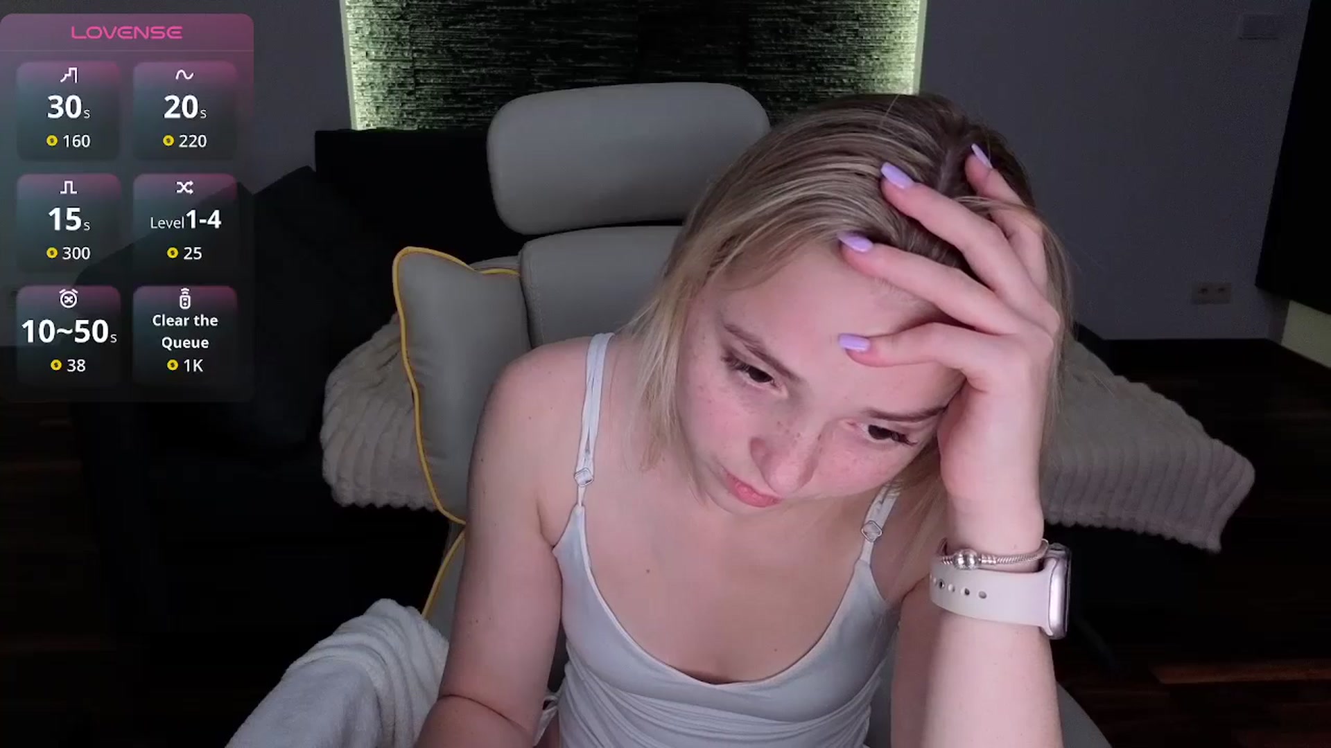 Gallery image thumbnail from Daisyy's myfreecams stream on, 04/05/2026, 23:52 image 18 of 20