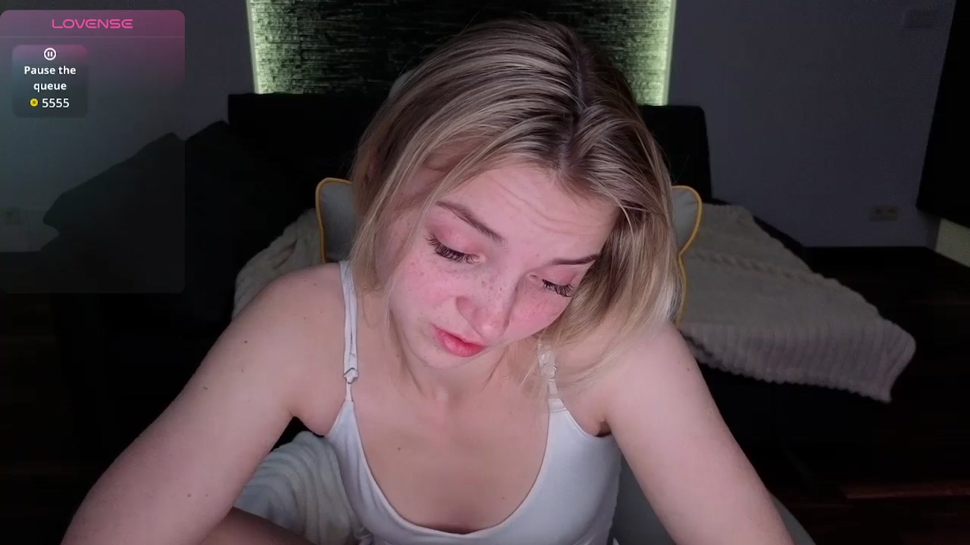 Gallery image thumbnail from Daisyy's myfreecams stream on, 04/05/2026, 23:52 image 14 of 20