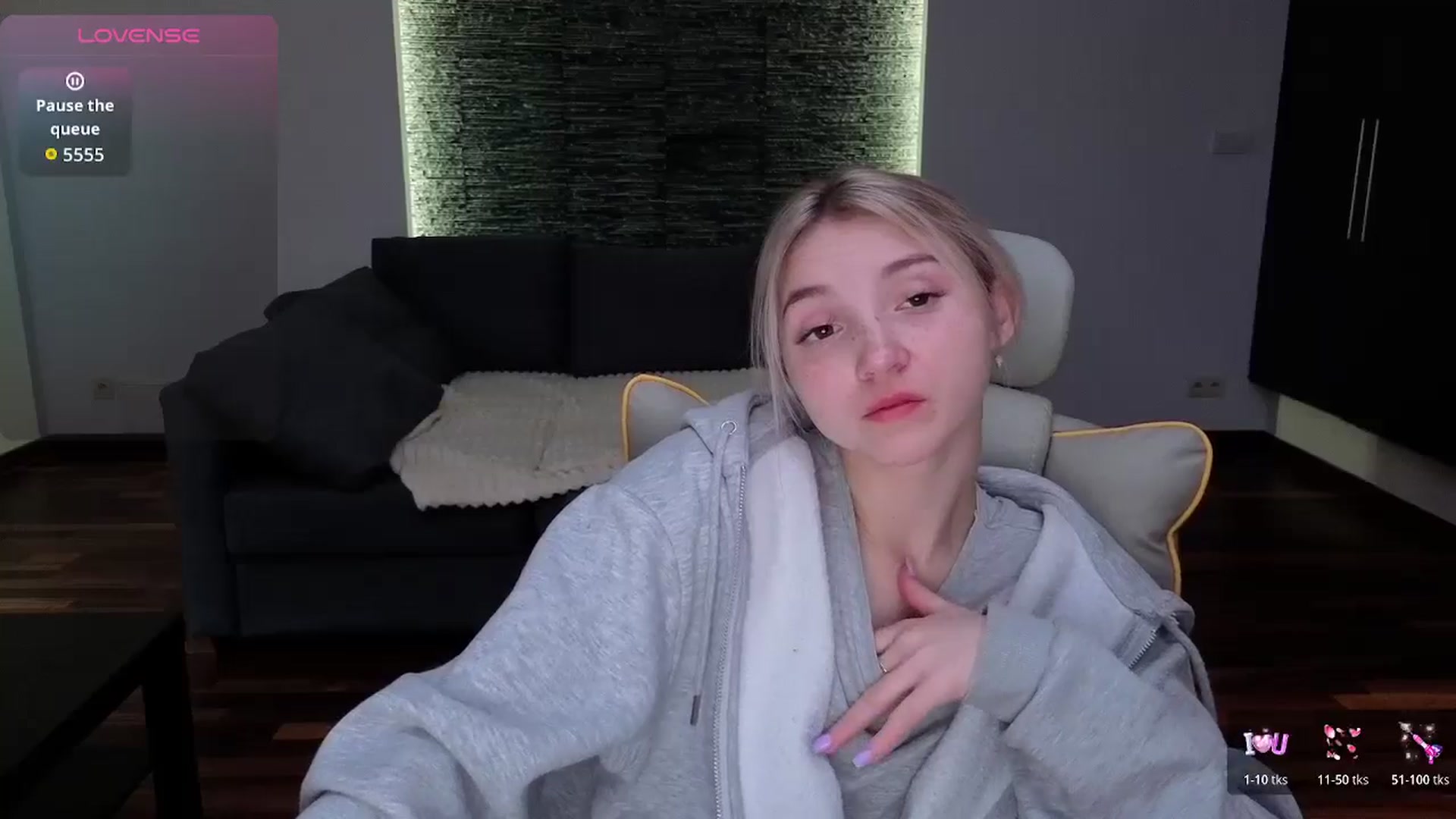Gallery image thumbnail from Daisyy's myfreecams stream on, 04/08/2026, 15:52 image 9 of 20