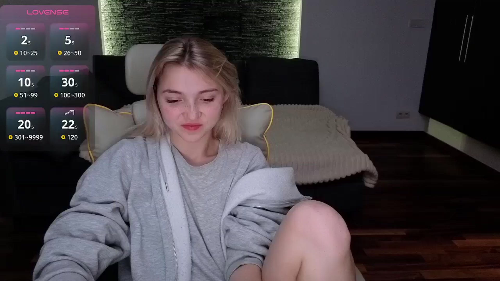 Gallery image thumbnail from Daisyy's myfreecams stream on, 04/08/2026, 20:12 image 1 of 20