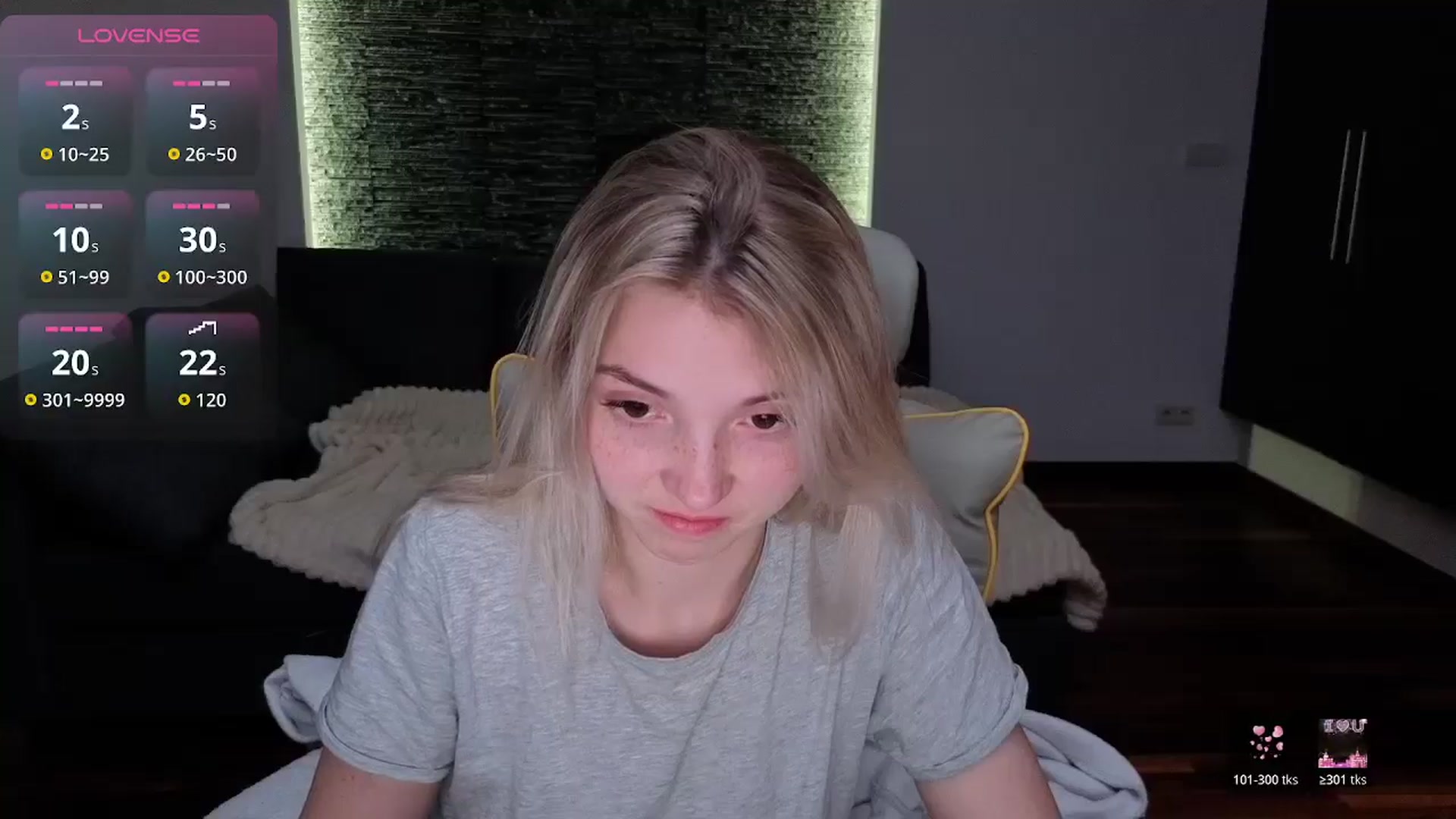 Gallery image thumbnail from Daisyy's myfreecams stream on, 04/08/2026, 20:12 image 10 of 20