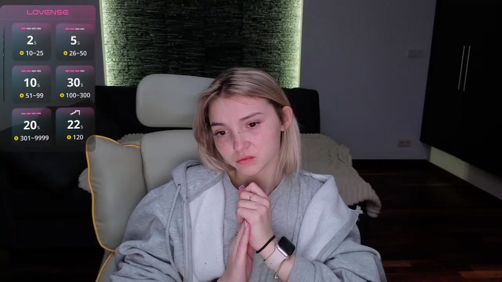 Gallery image thumbnail from Daisyy's myfreecams stream on, 04/08/2026, 20:12 image 16 of 20