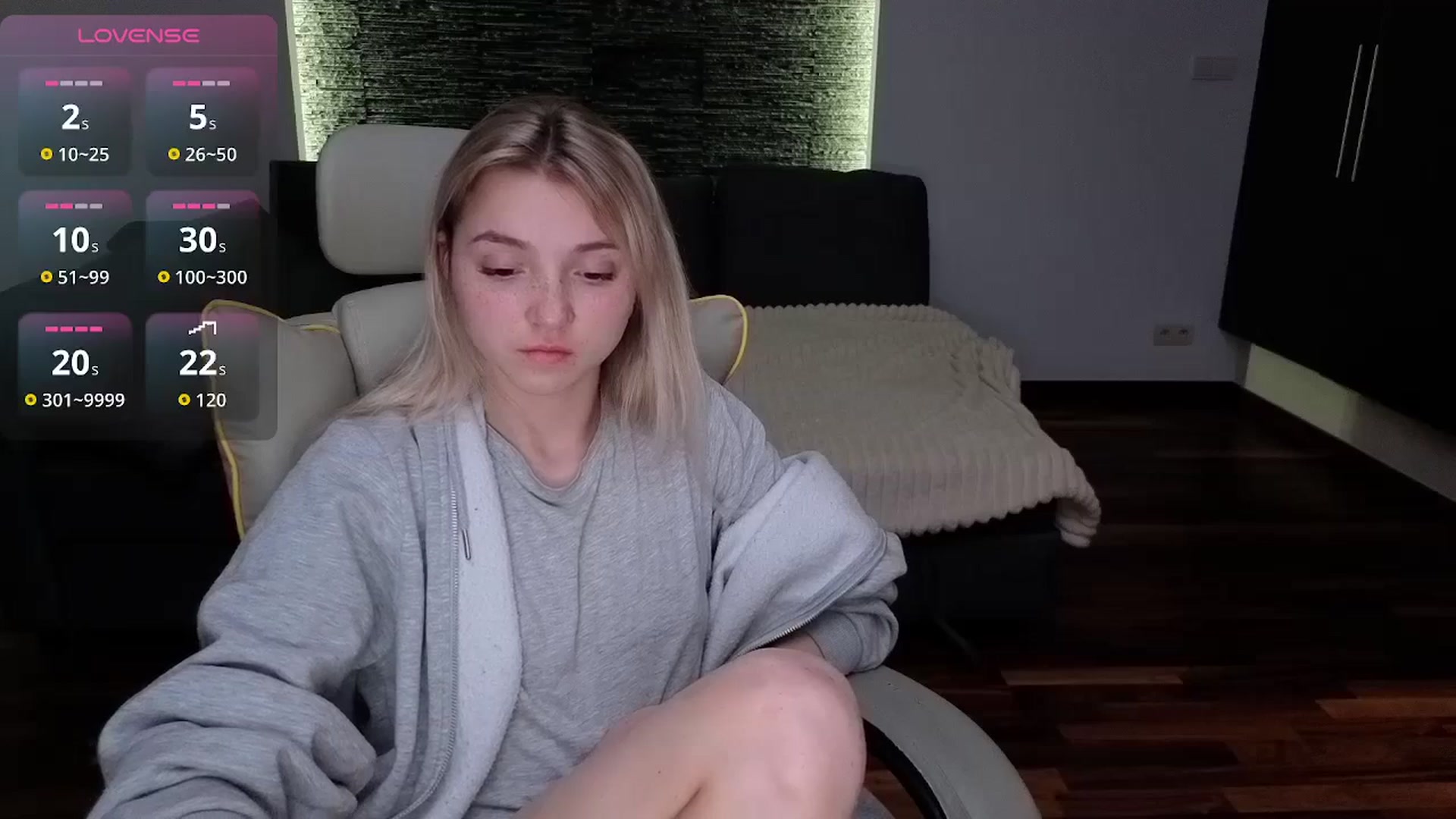 Gallery image thumbnail from Daisyy's myfreecams stream on, 04/08/2026, 20:12 image 4 of 20