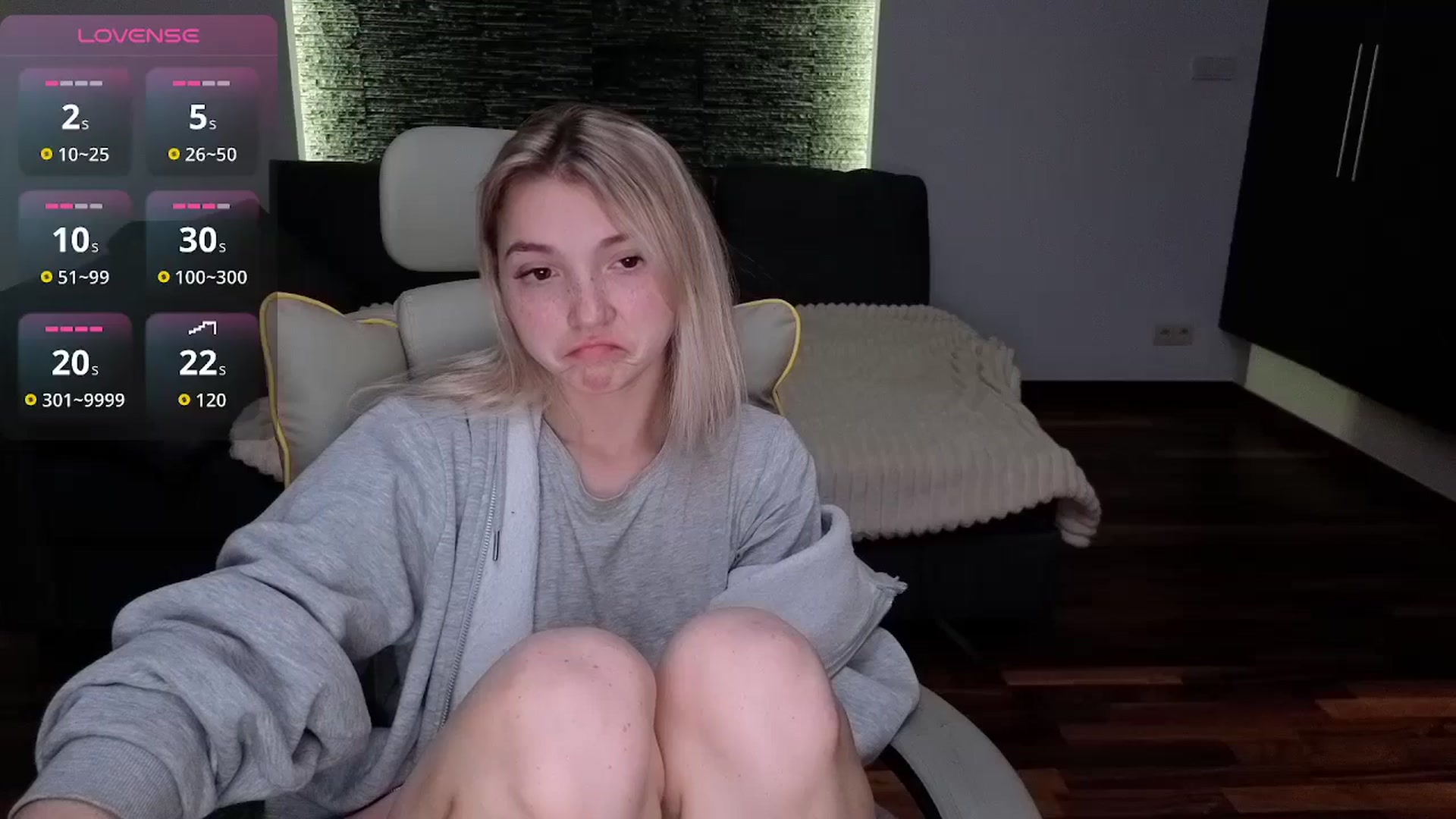 Gallery image thumbnail from Daisyy's myfreecams stream on, 04/08/2026, 20:12 image 3 of 20