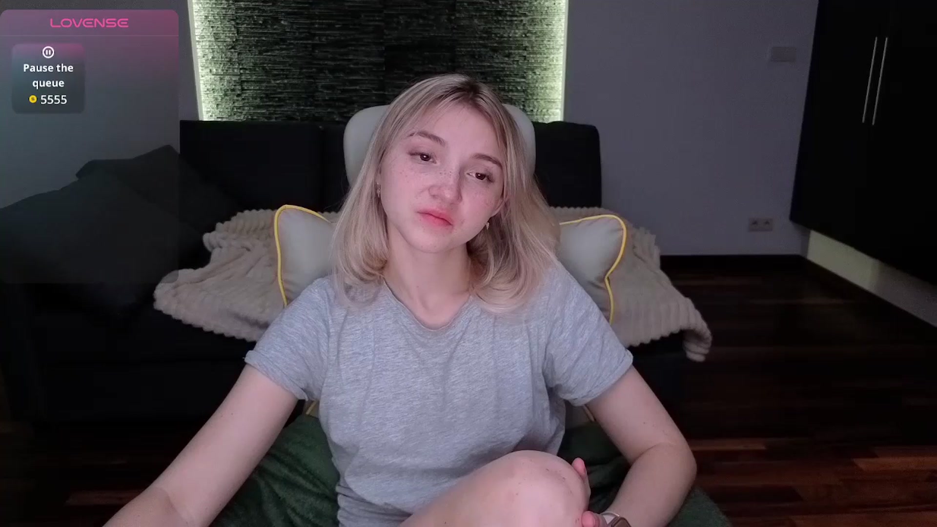 Gallery image thumbnail from Daisyy's myfreecams stream on, 04/08/2026, 21:58 image 5 of 20