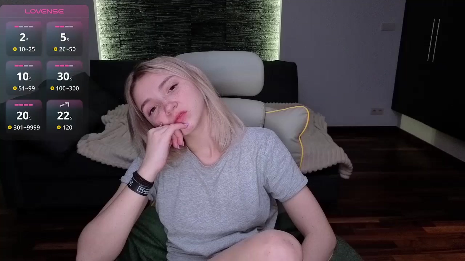 Gallery image thumbnail from Daisyy's myfreecams stream on, 04/08/2026, 21:58 image 6 of 20