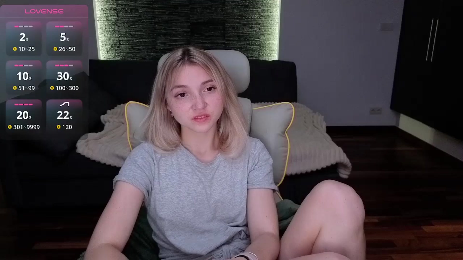 Gallery image thumbnail from Daisyy's myfreecams stream on, 04/08/2026, 21:58 image 3 of 20